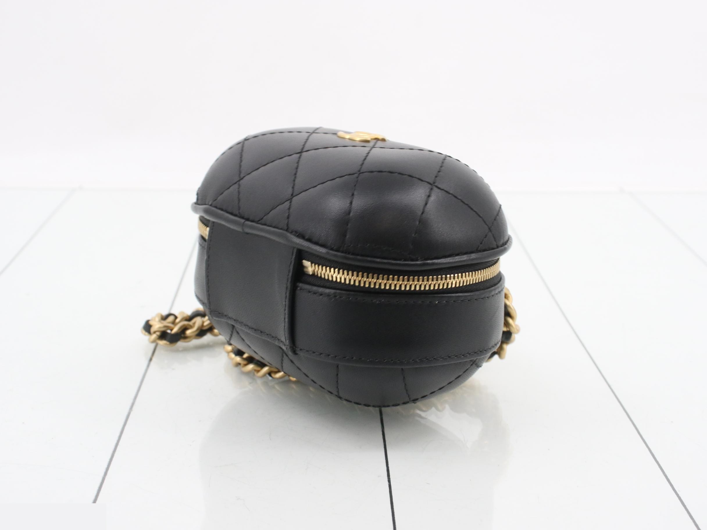 Capsule Collection Mini Matelassé Chain Shoulder Bag — view 6