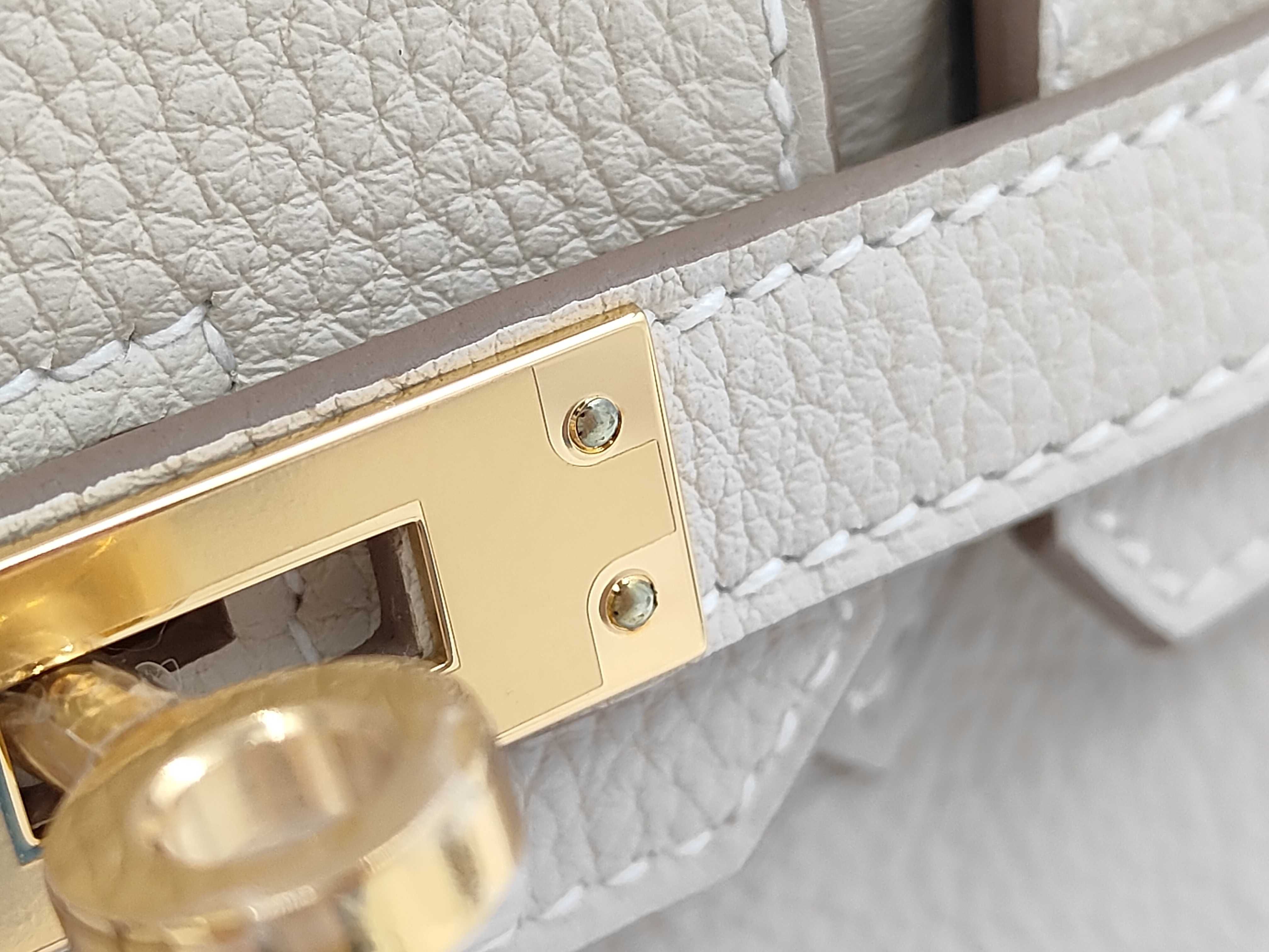 Birkin 25 Togo Leather, Gold Hardware, G Stamped Handbag — view 7