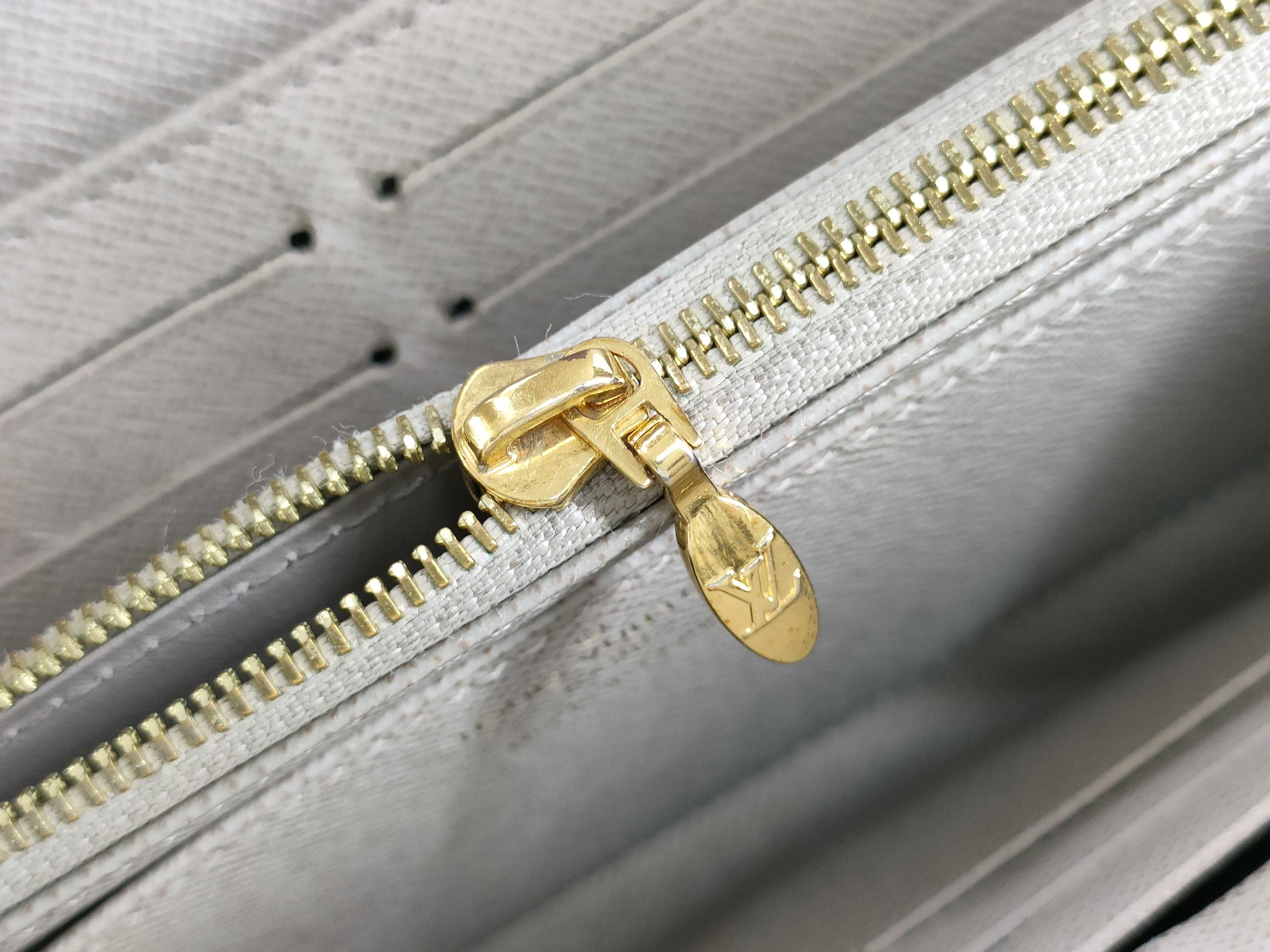 Epi Leather Portefeuille Twist TN3189 Wallet — view 11