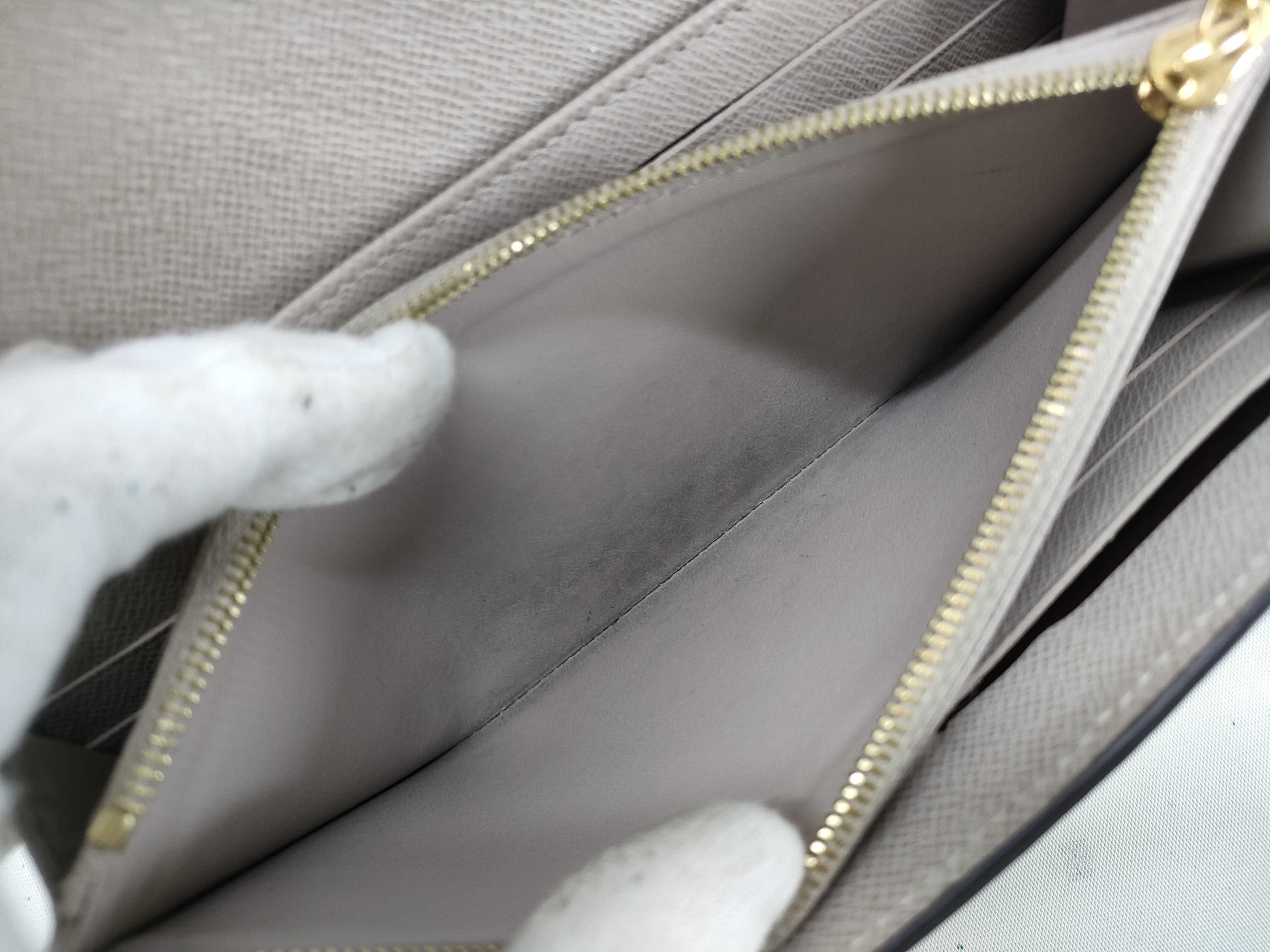 Epi Leather Portefeuille Twist TN3189 Wallet — view 13