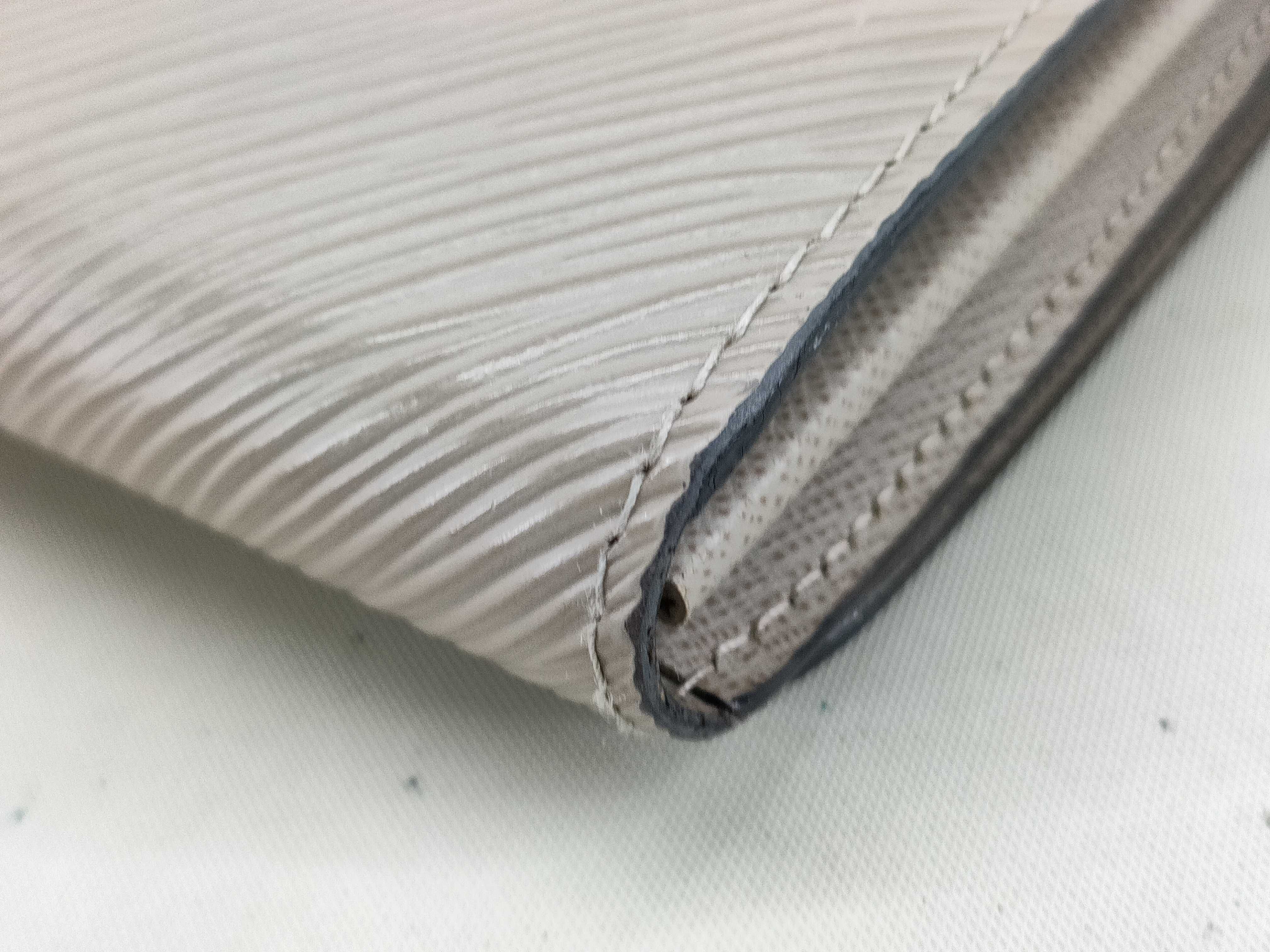 Epi Leather Portefeuille Twist TN3189 Wallet — view 3