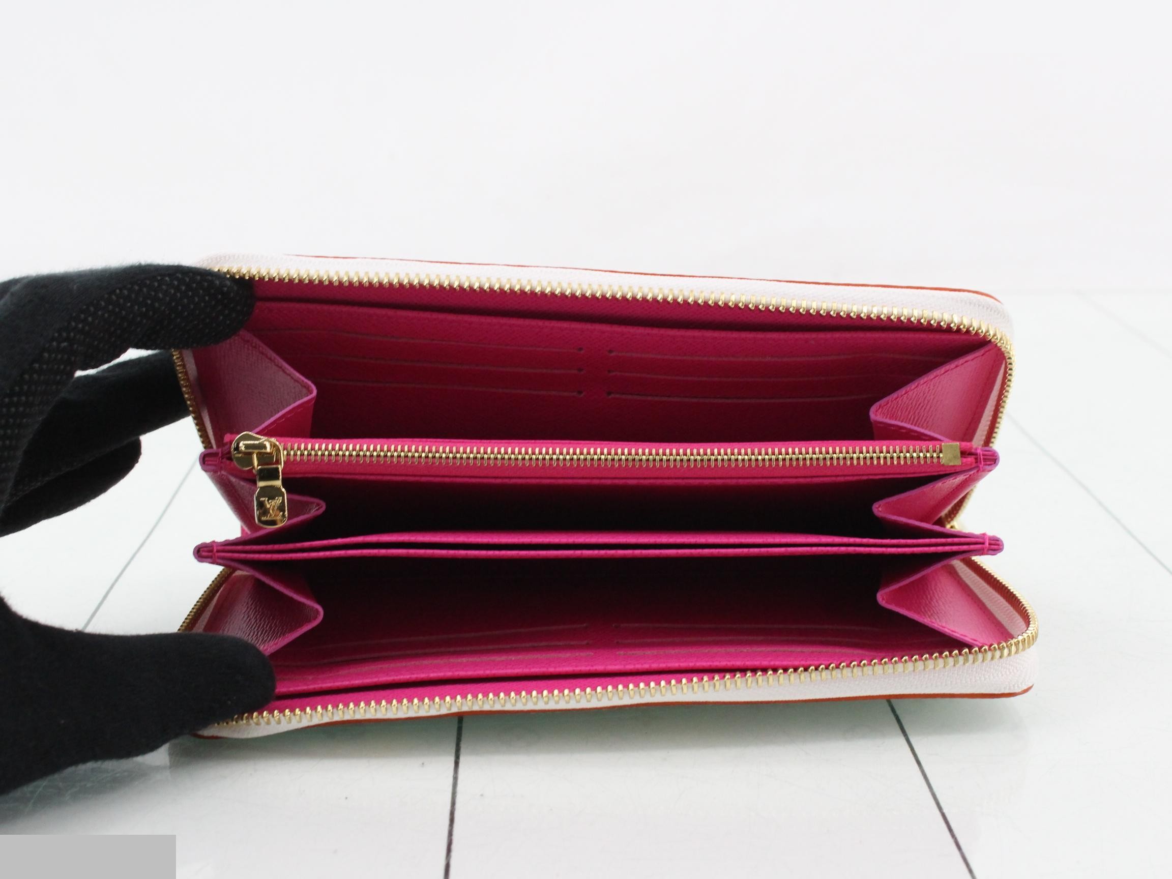 Unused Zippy Wallet, Bronze — view 4