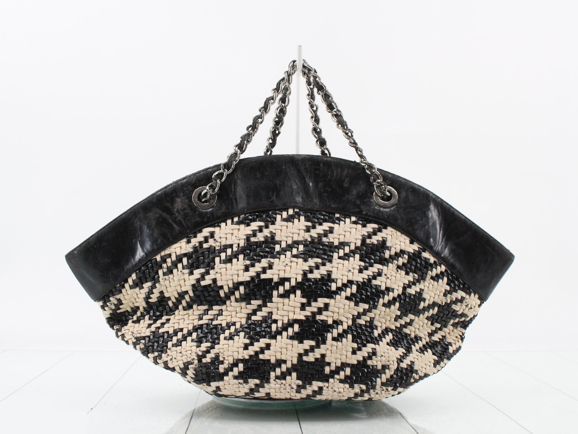 Icon Tote Bag — view 2