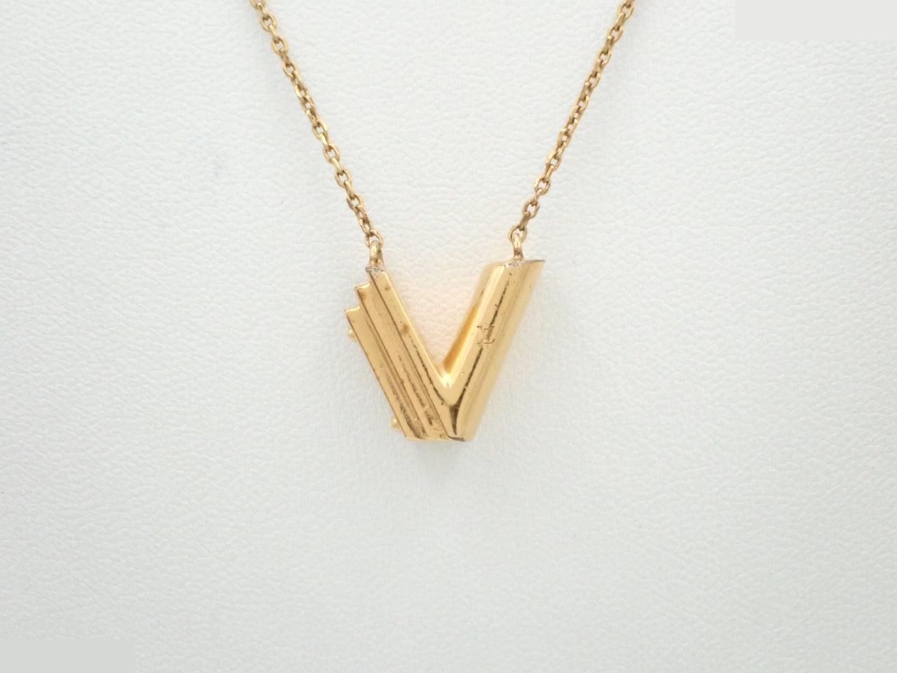 LV necklace, LV & ME V, chain approximately 66cm