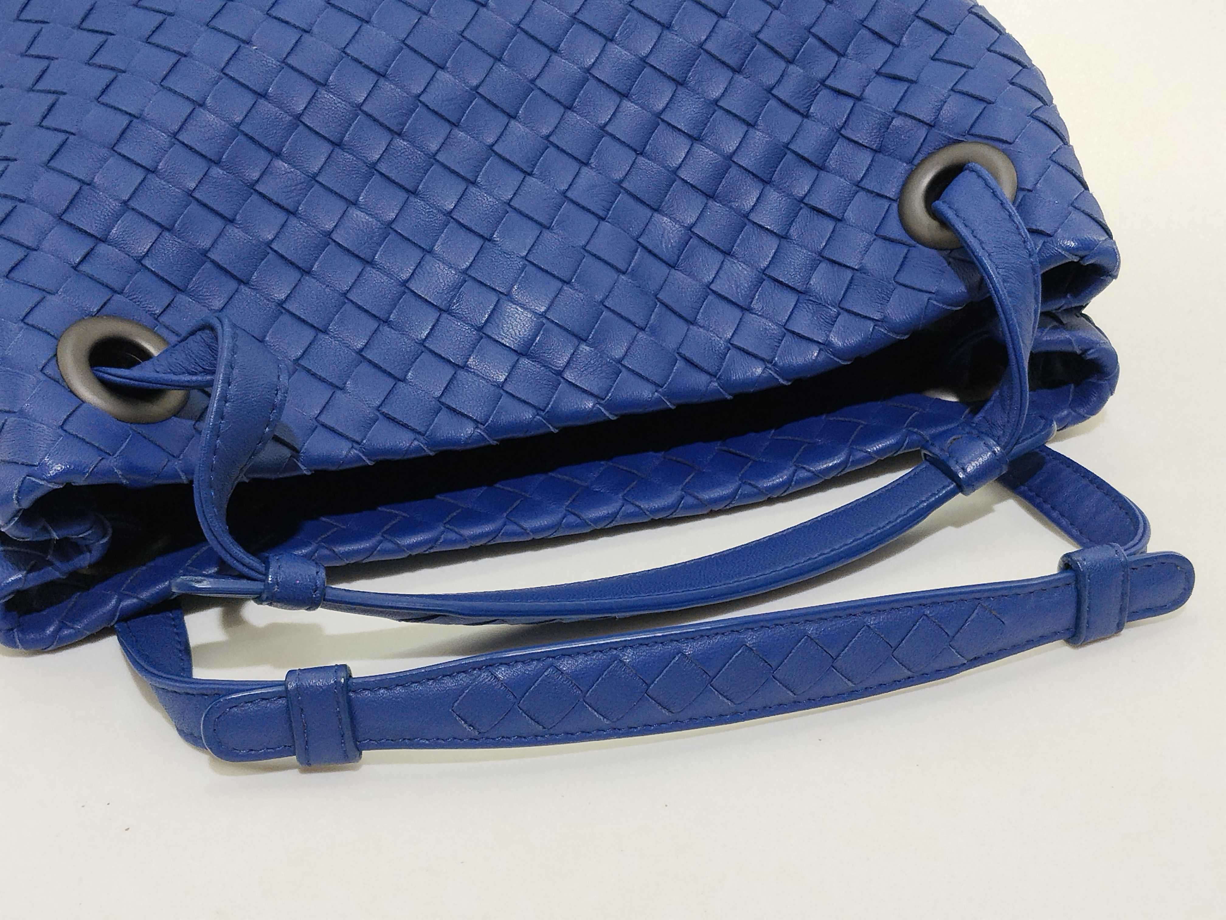 Intrecciato Leather Handbag, Blue, Handbag — view 7