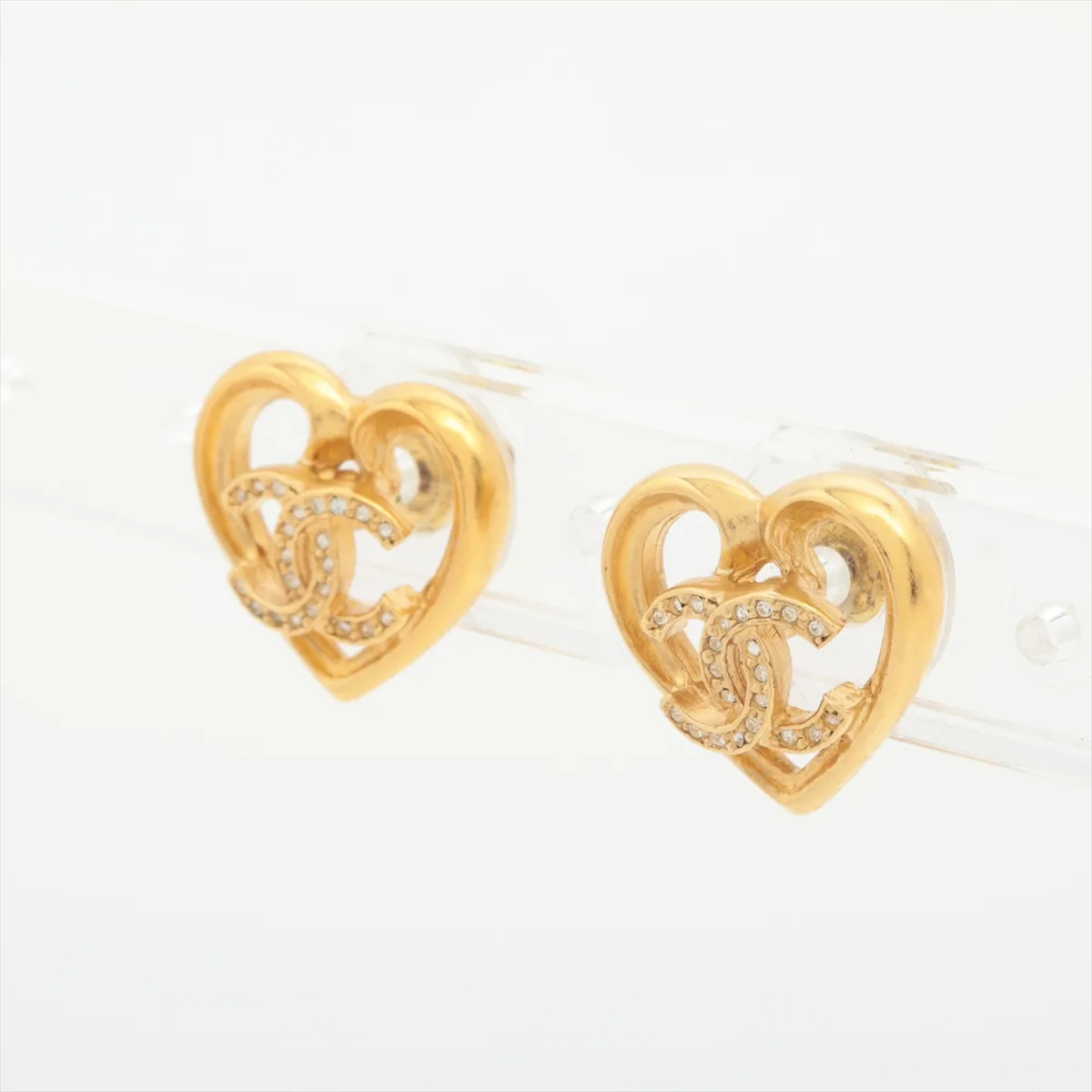 Cocomark Heart F23C Earrings (for both ears) GP x Rhinestone Gold — view 3