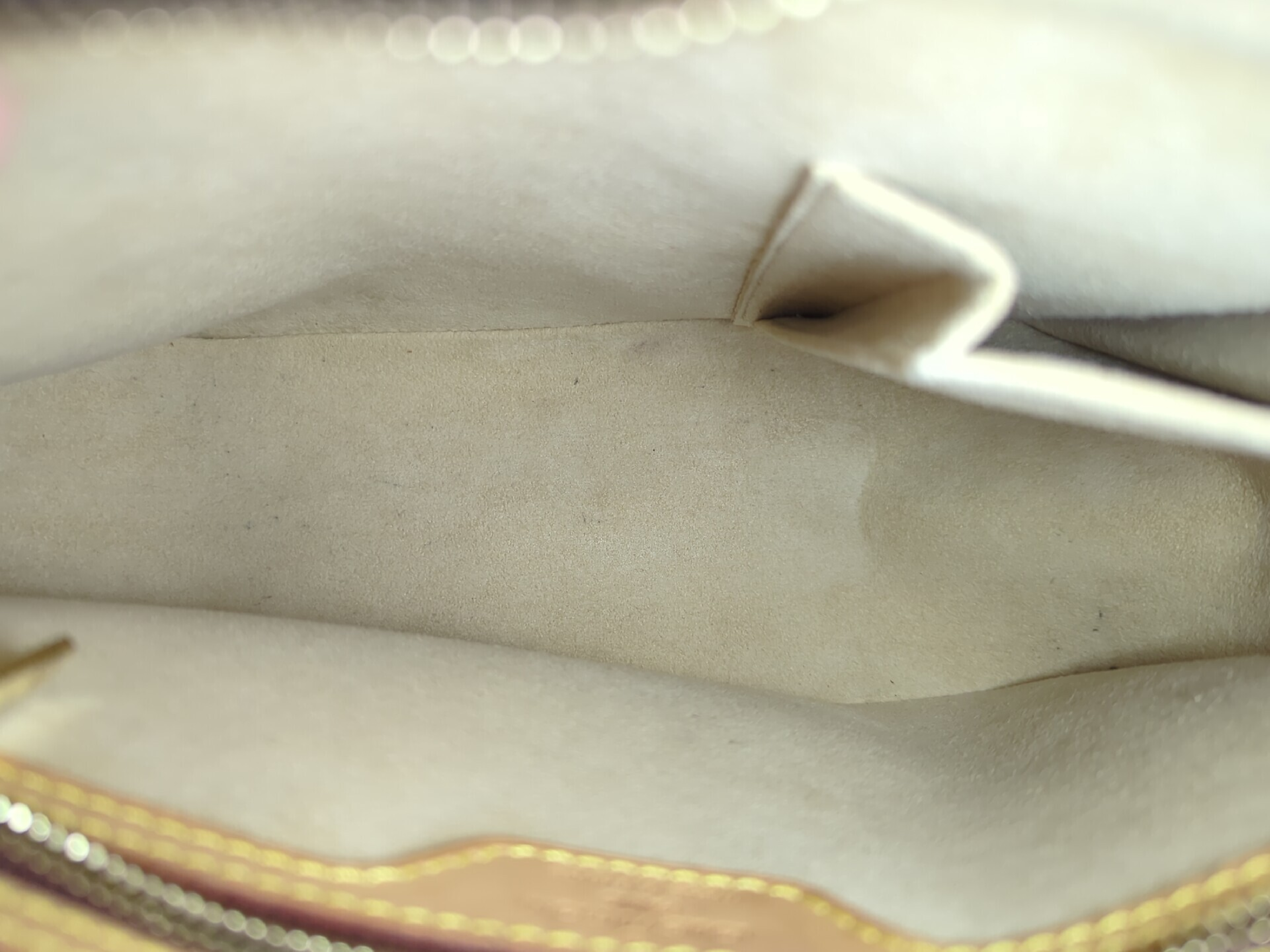 M51146 Monogram Looping MM Bag — view 10
