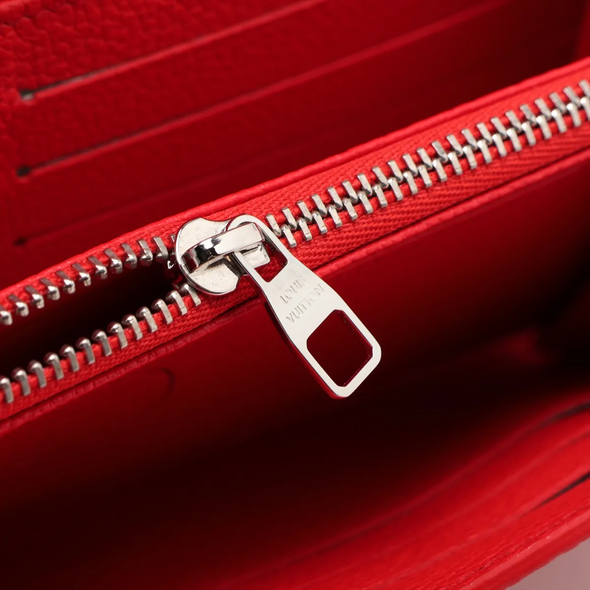 x Yayoi Kusama LV x YK Portefeuille Sarah M81909 Leather Long Wallet Red (RFID detected) — view 10