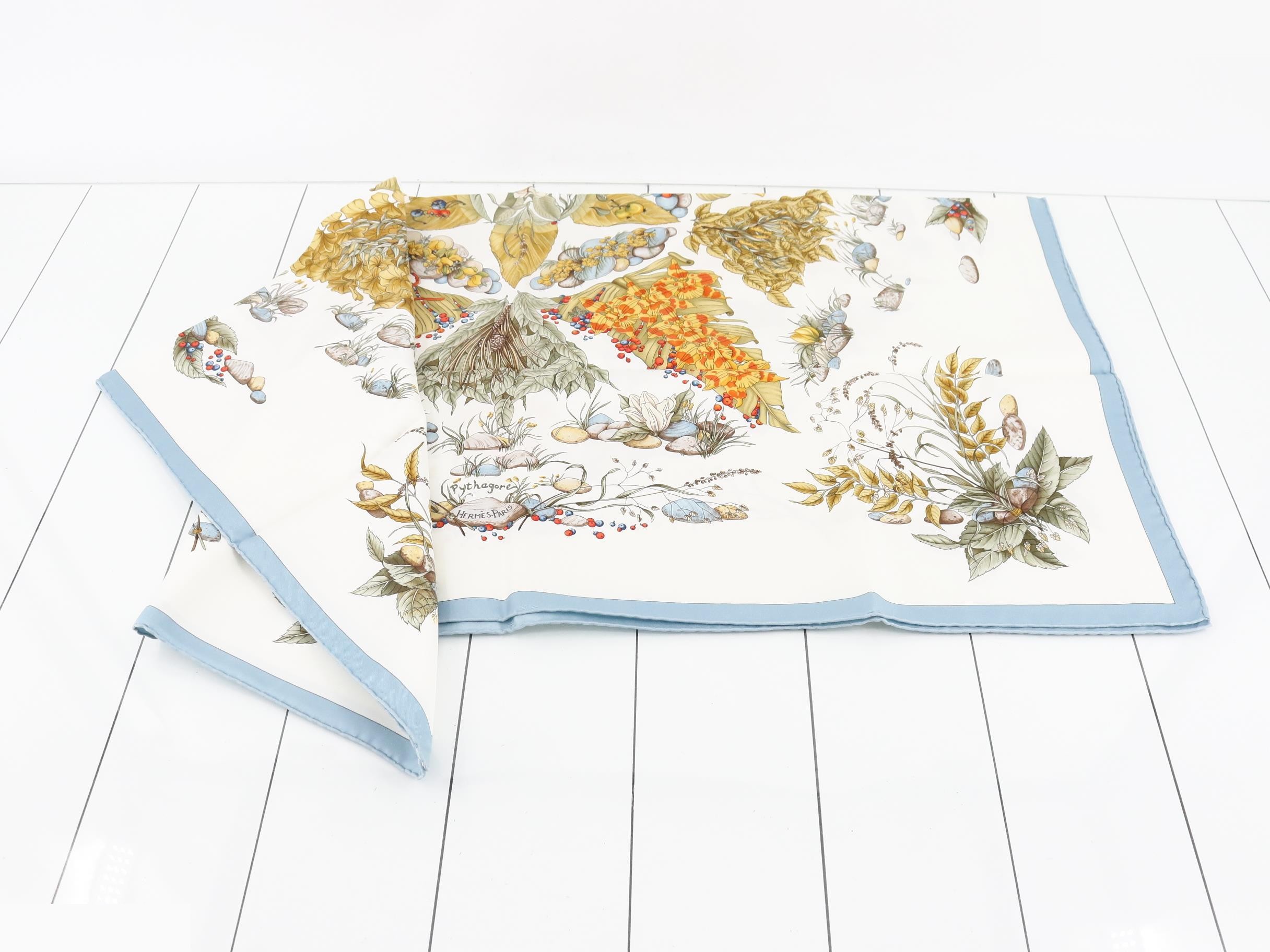 scarf — view 3