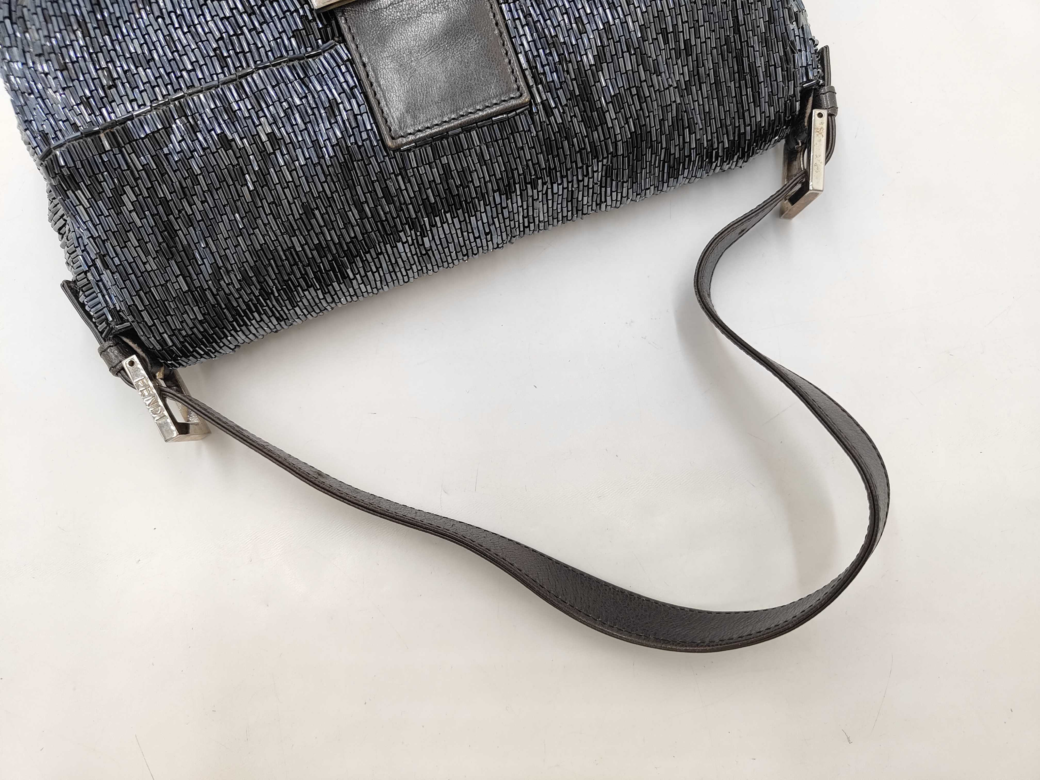 Mamma Bucket Leather Shoulder Bag/Handbag — view 3