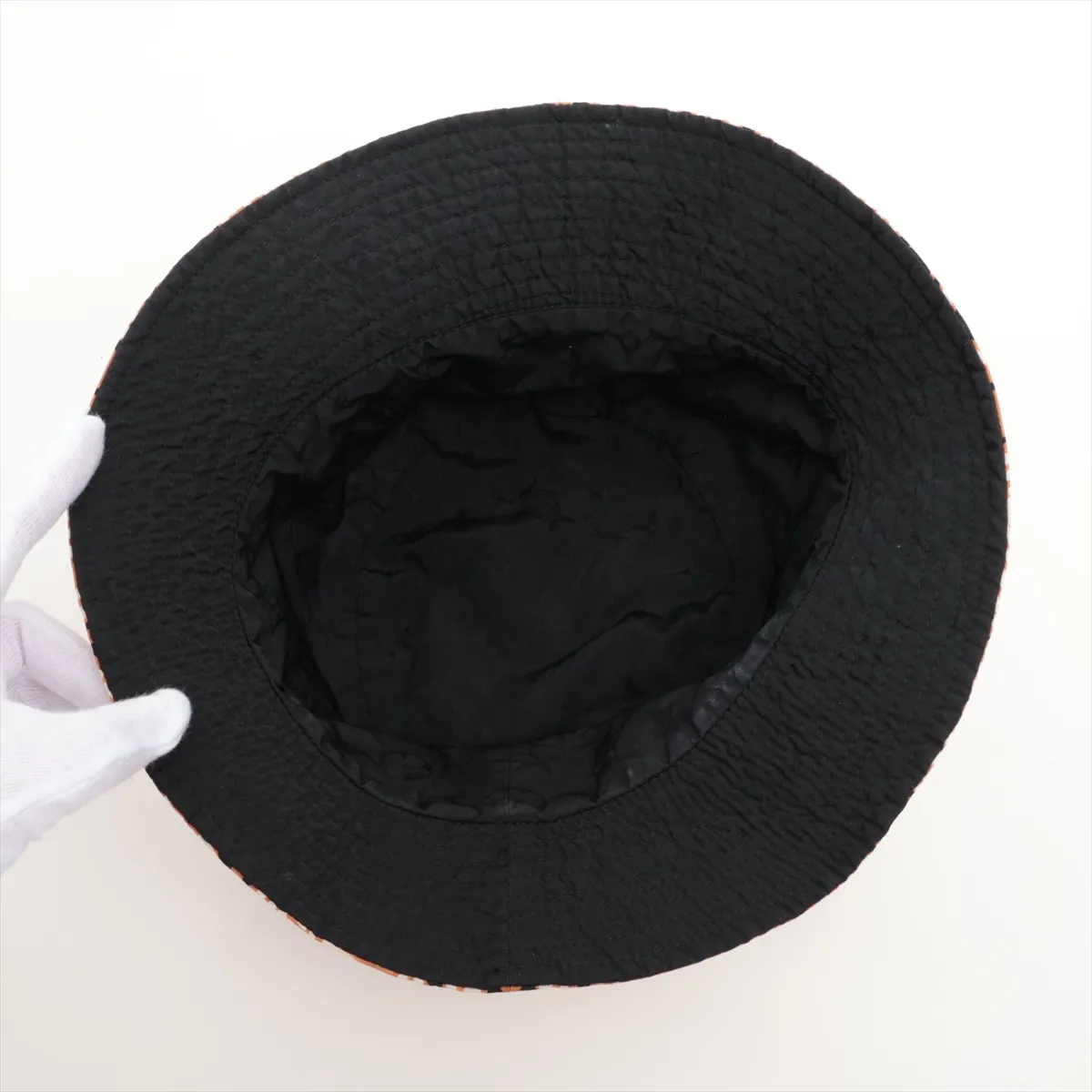 M73653 Chapeau LV Crafty Reversible Hat, Nylon x Polyurethane, Brown x Black. Shows signs of wear, — view 4