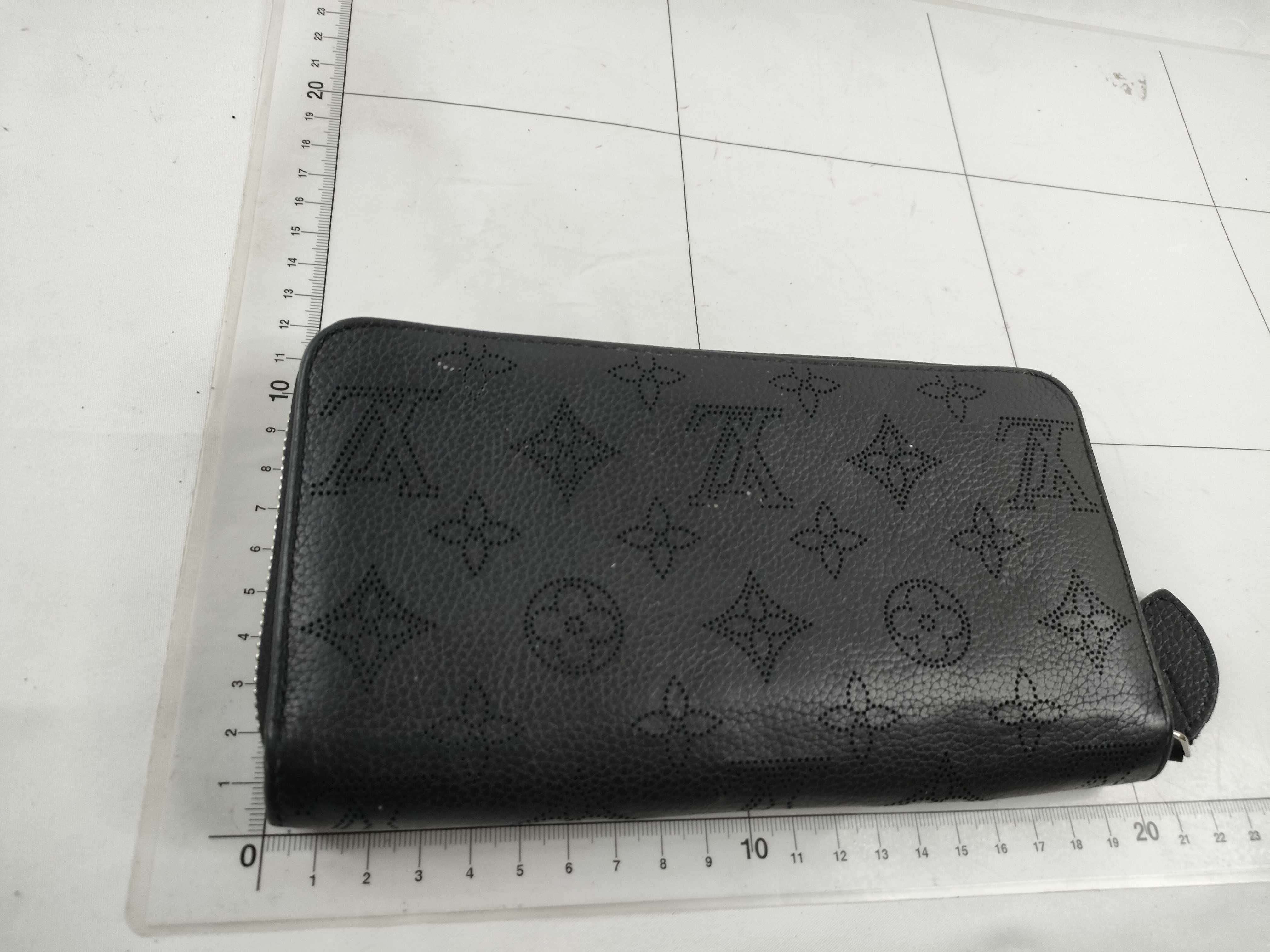 Mahina / Long Wallet / Leather Wallet — view 2