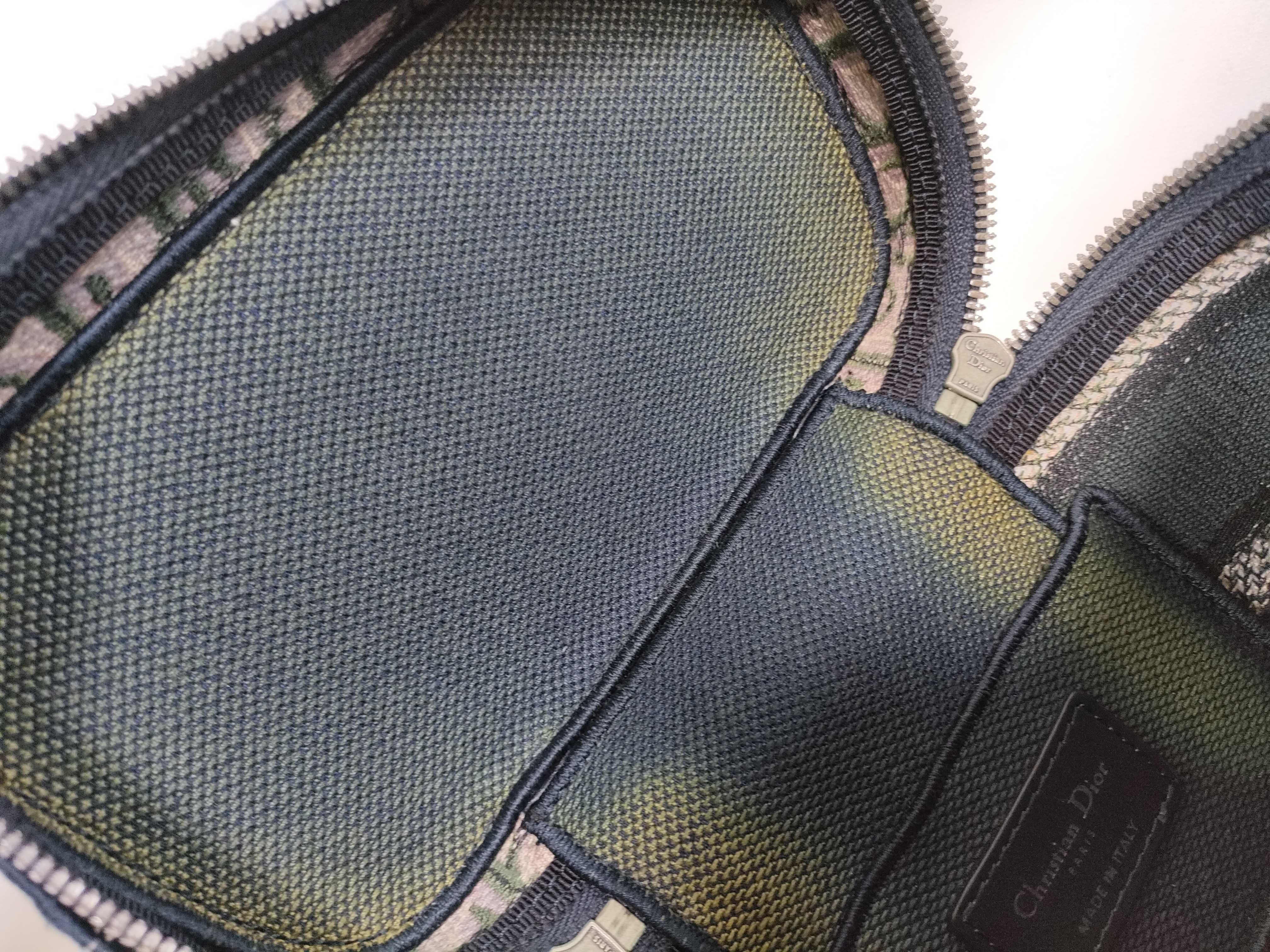 Oblique Canvas 2-Way Vanity Bag Navy x Green Vanity Bag — view 14