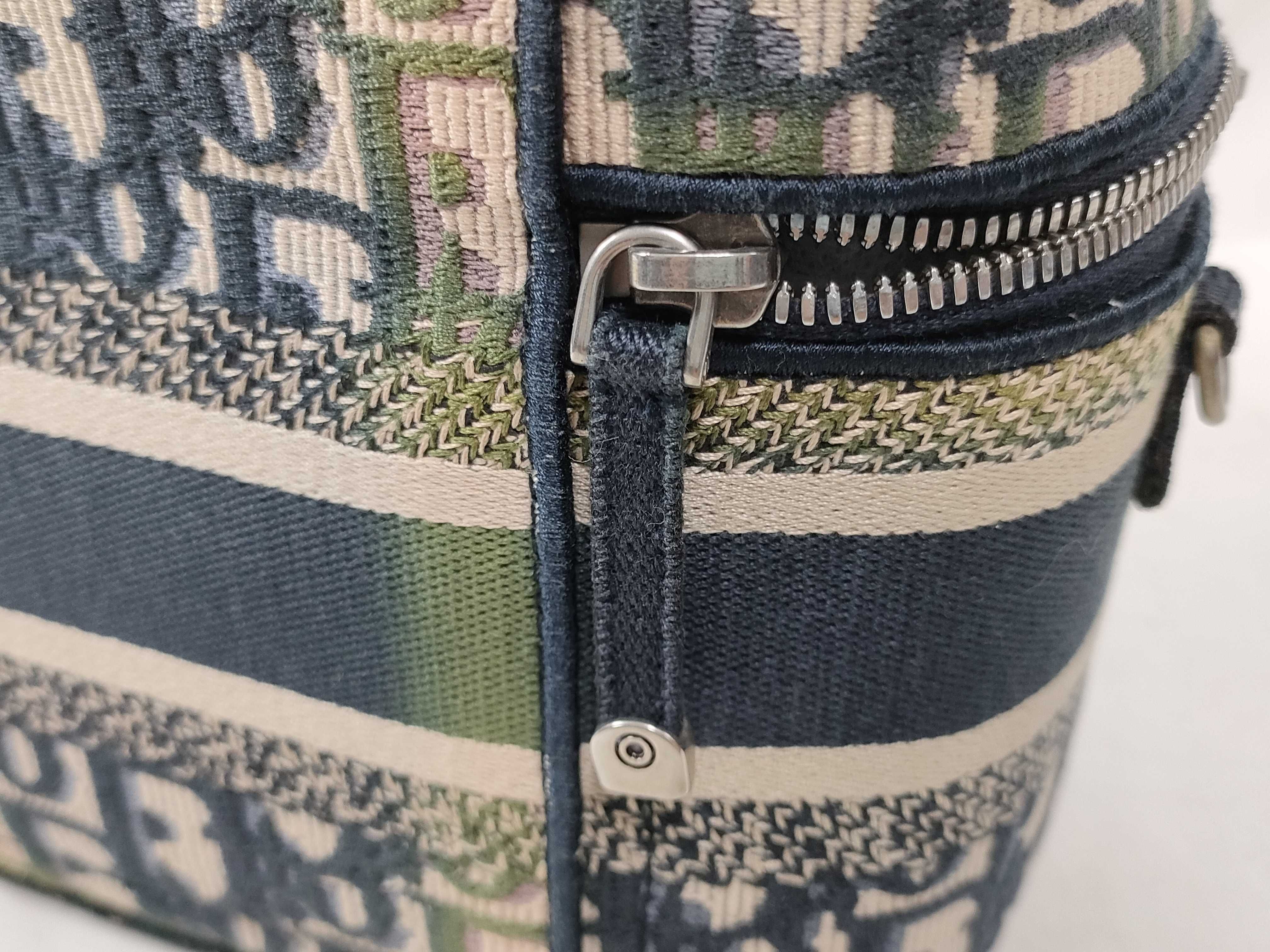 Oblique Canvas 2-Way Vanity Bag Navy x Green Vanity Bag — view 6