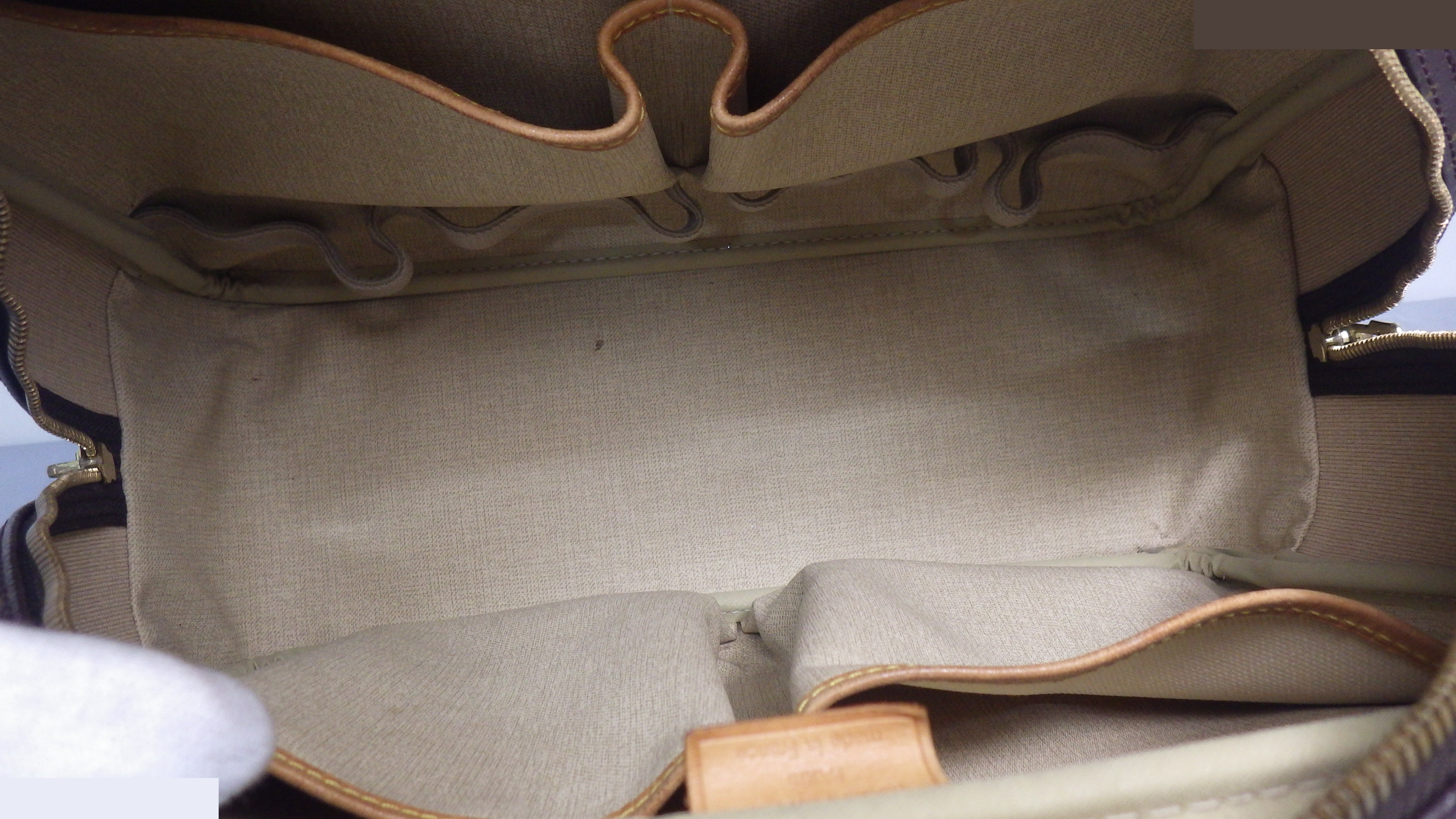 Bowling Vanity, Deauville — view 7