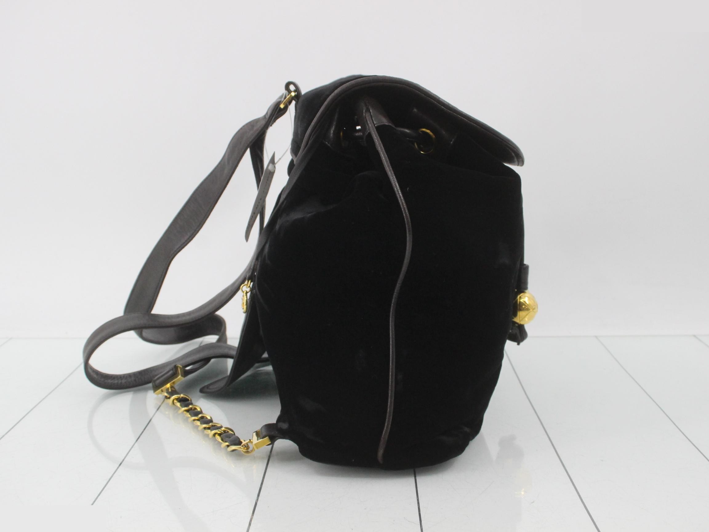 Velour chain backpack — view 4