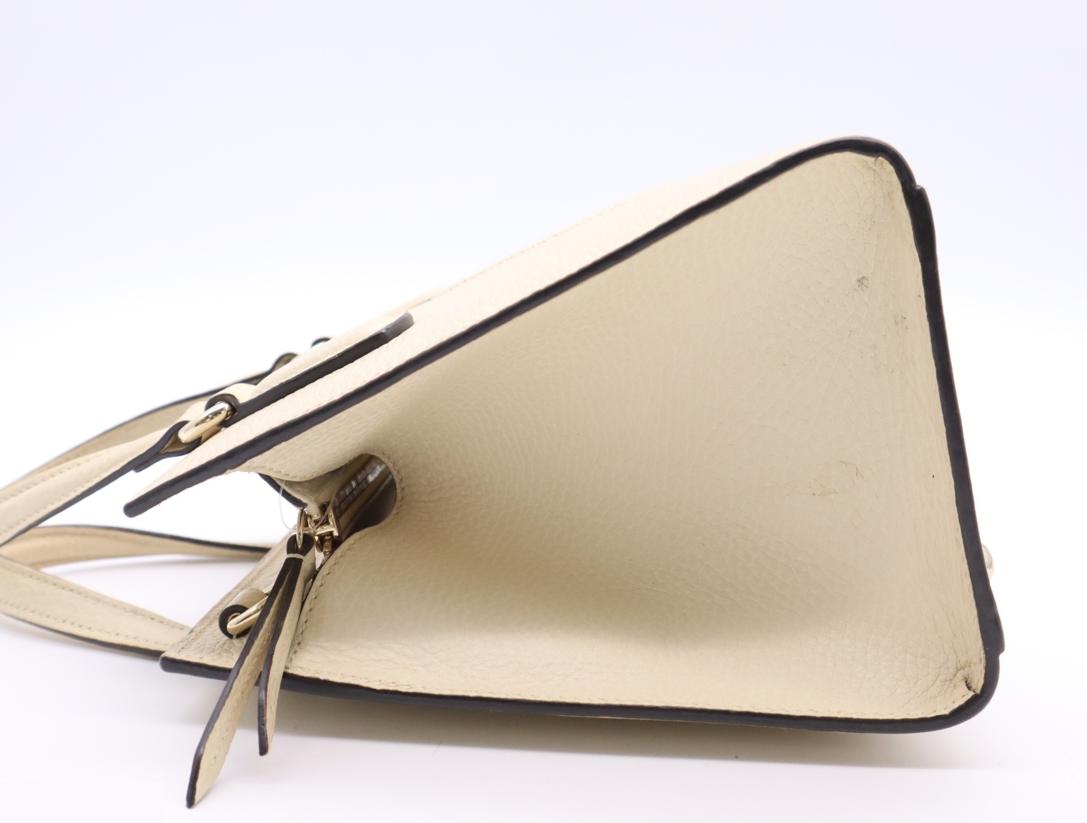 Soho handbag, Interlocking G, ivory — view 3