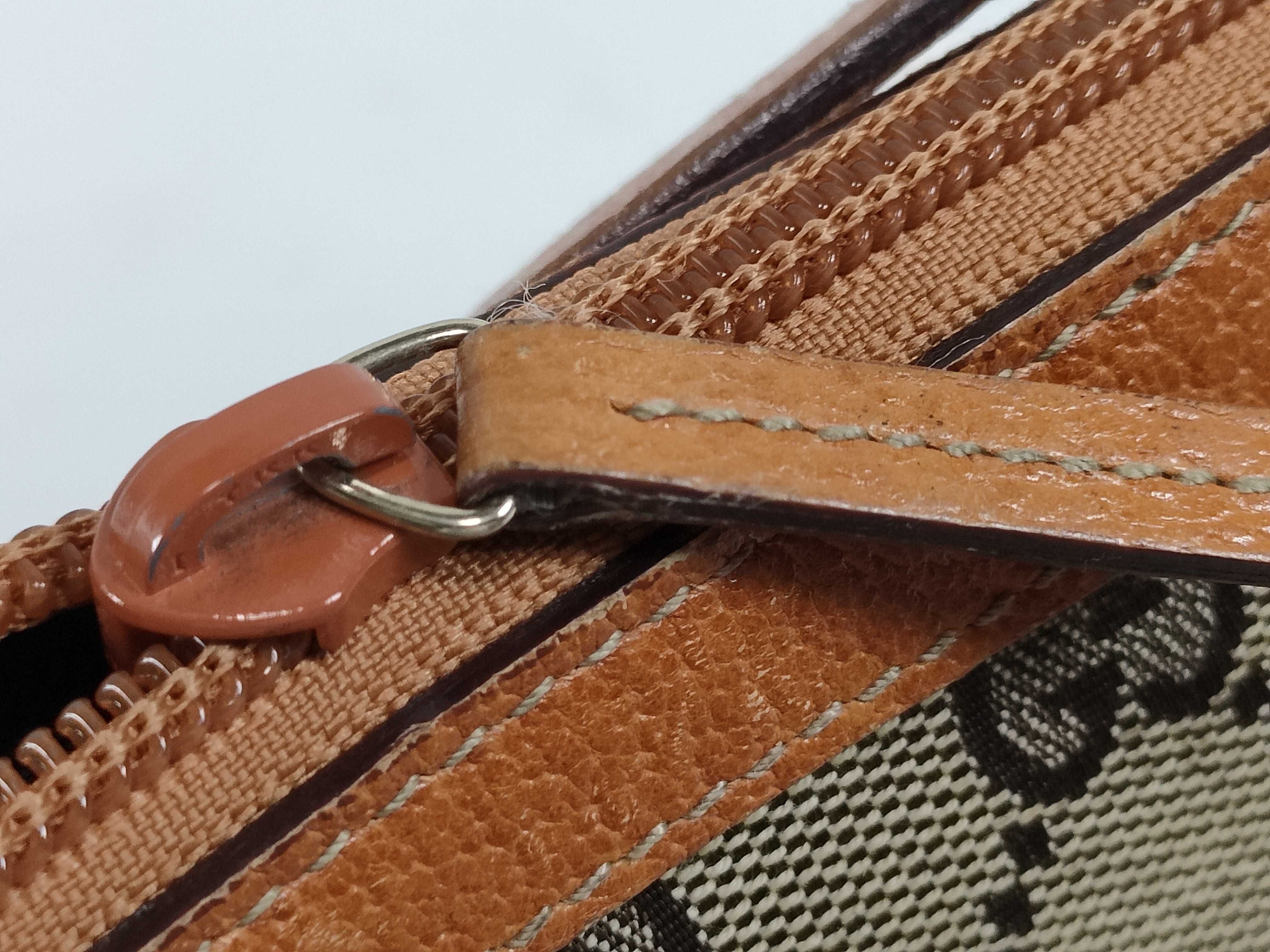GG Canvas Shoulder Bag (002058) — view 14