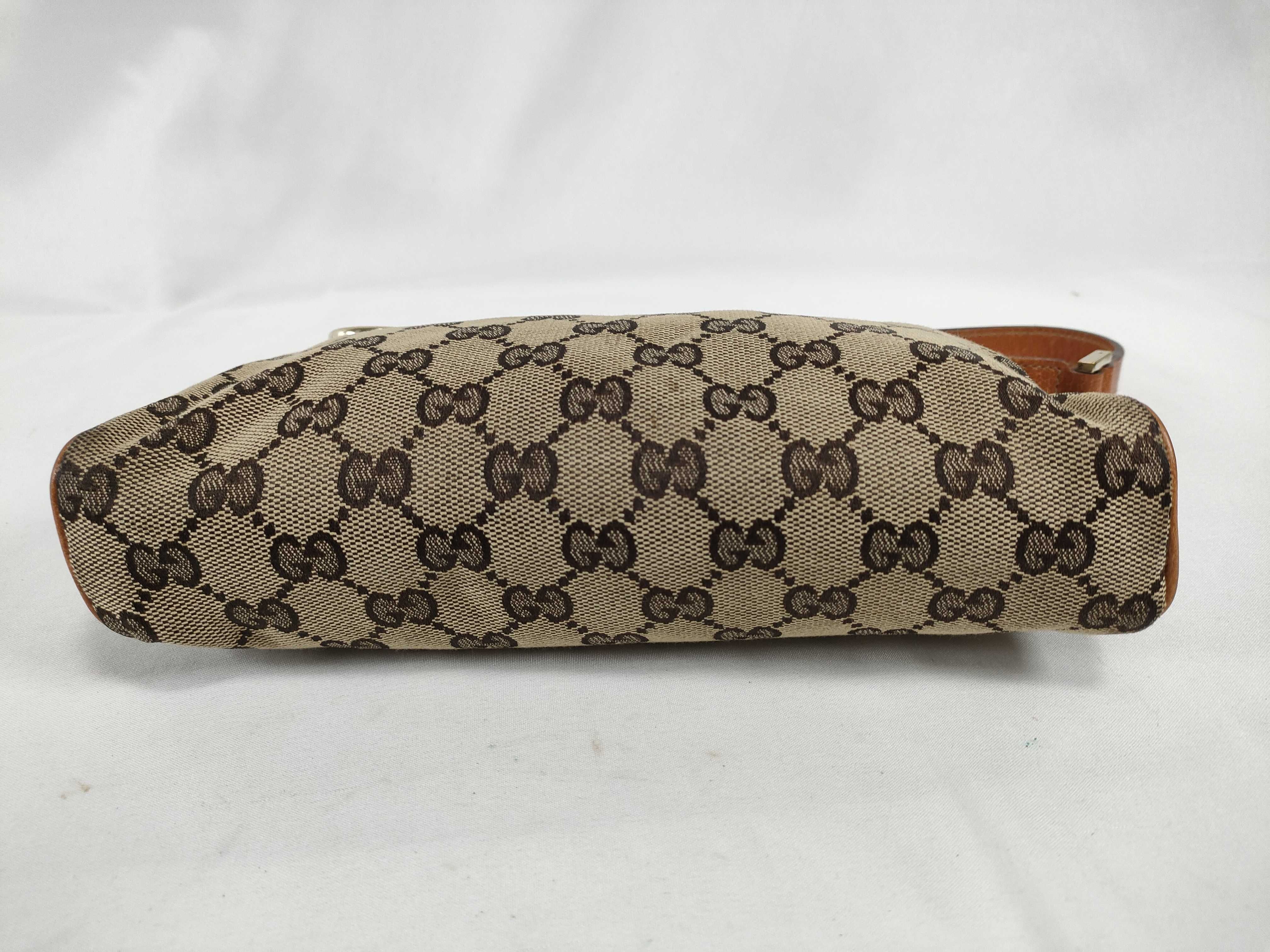 GG Canvas Shoulder Bag (002058) — view 9