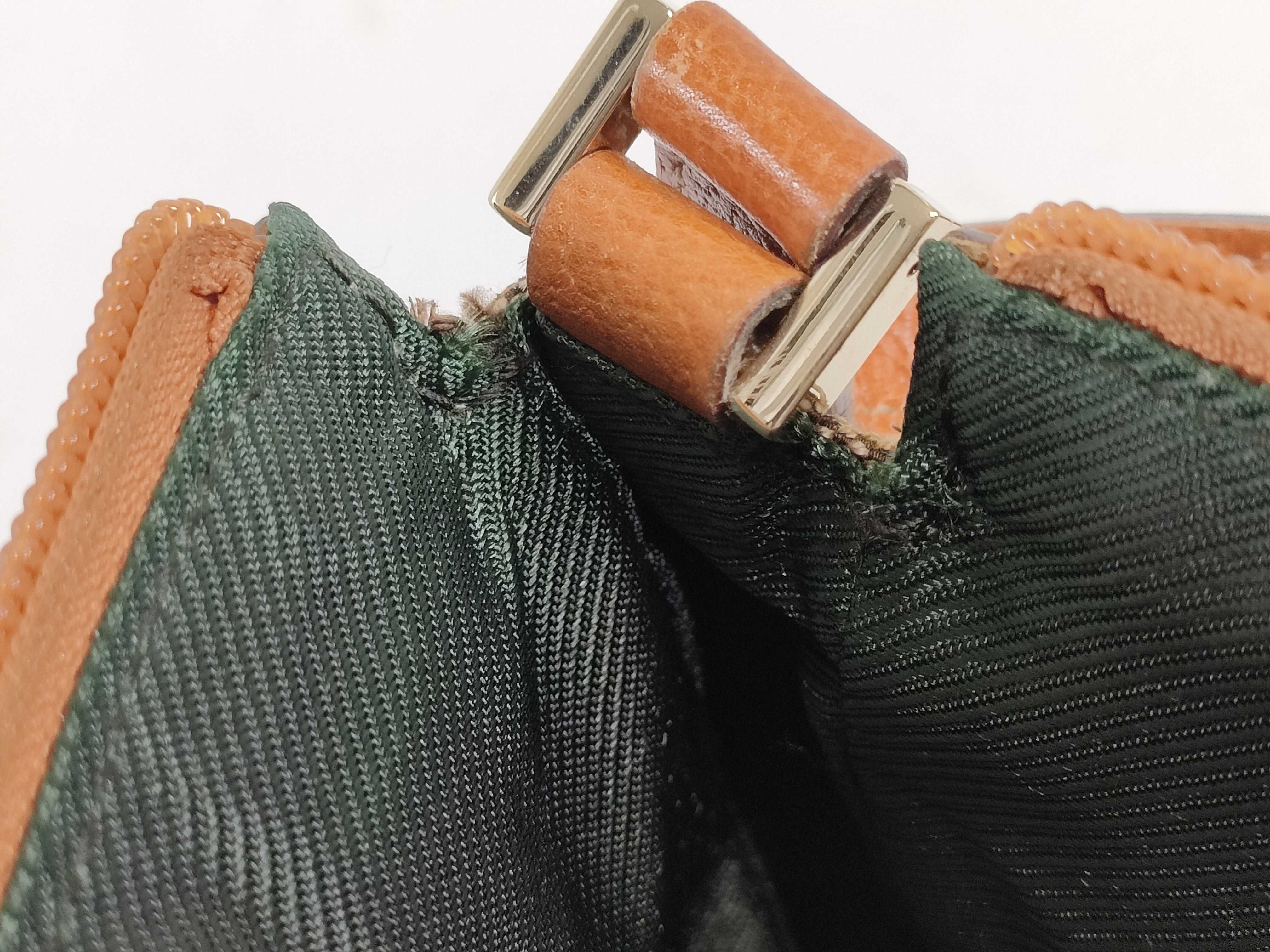 GG Canvas Shoulder Bag (002058) — view 10