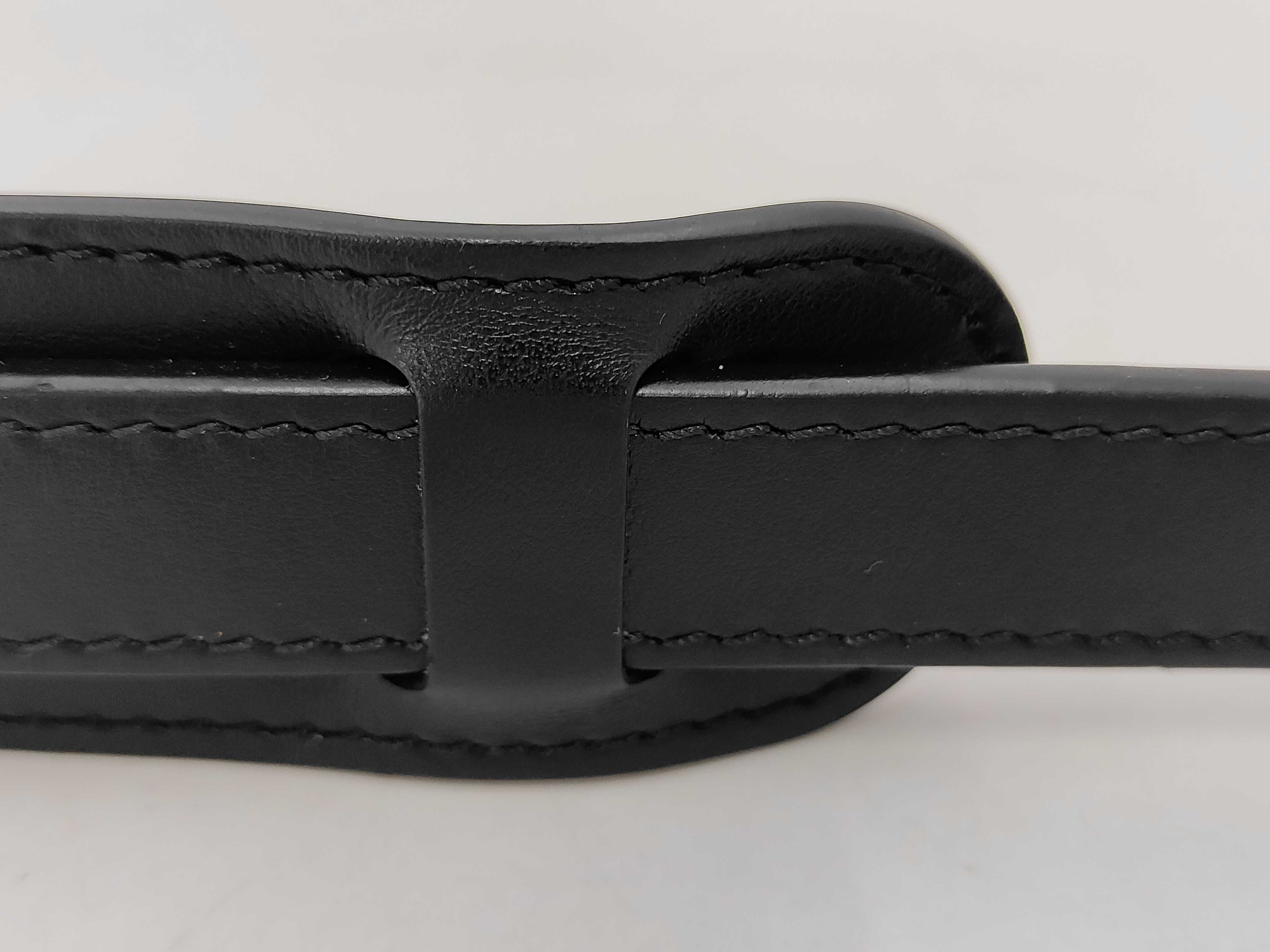 Tuftage Triangle Shoulder Bag — view 4
