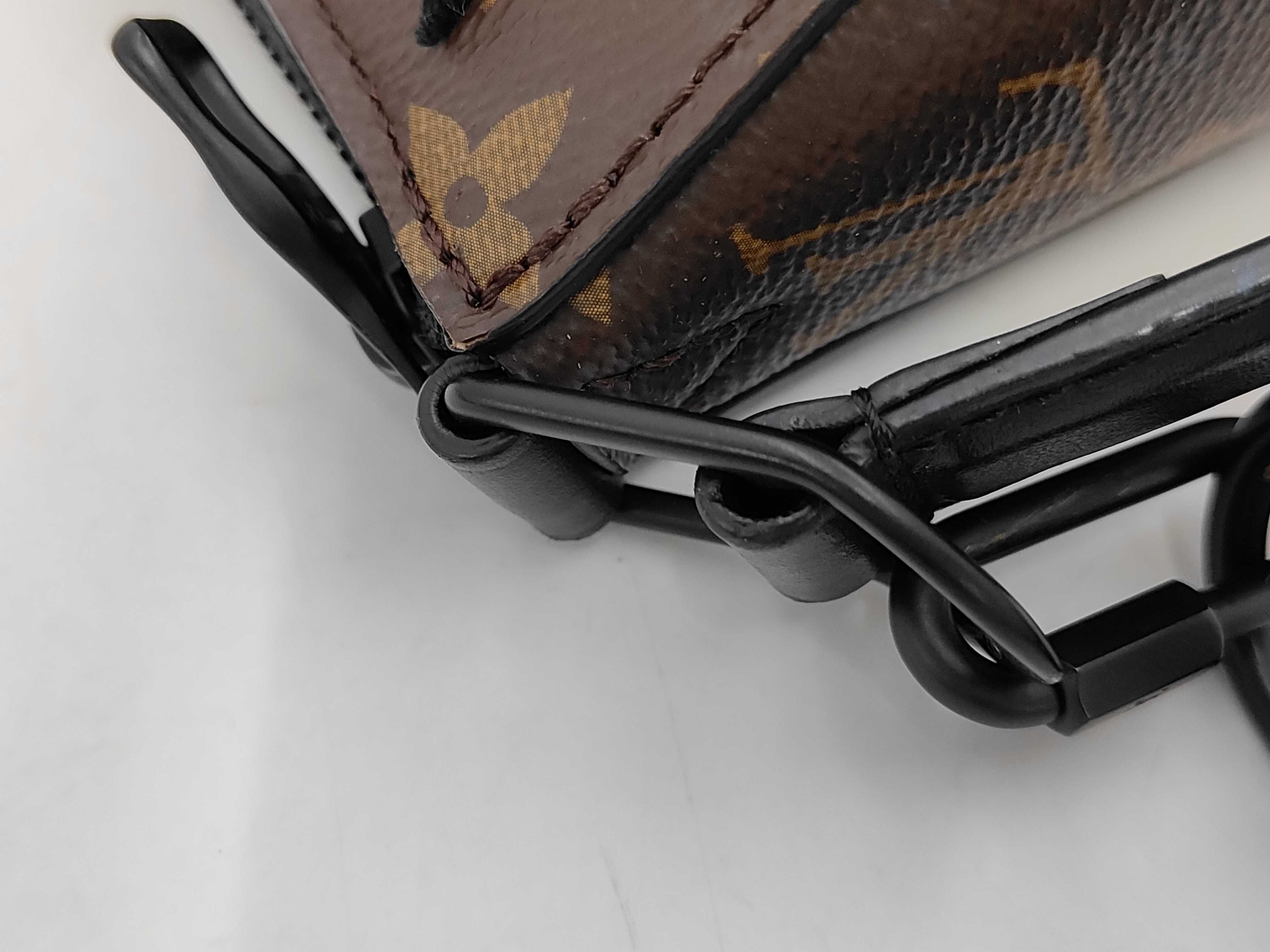 Tuftage Triangle Shoulder Bag — view 5