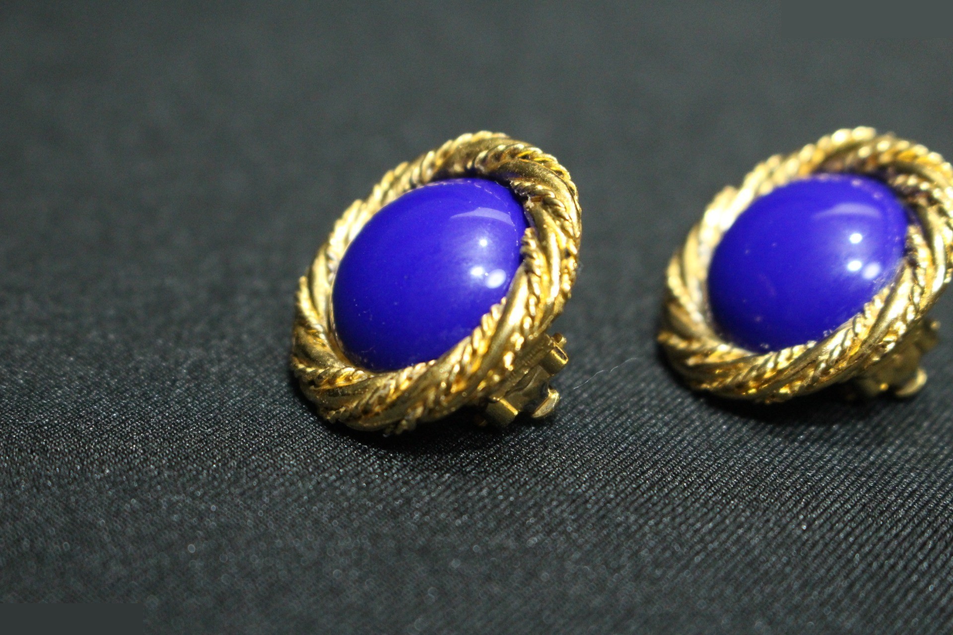 Vintage twisted rope earrings — view 2
