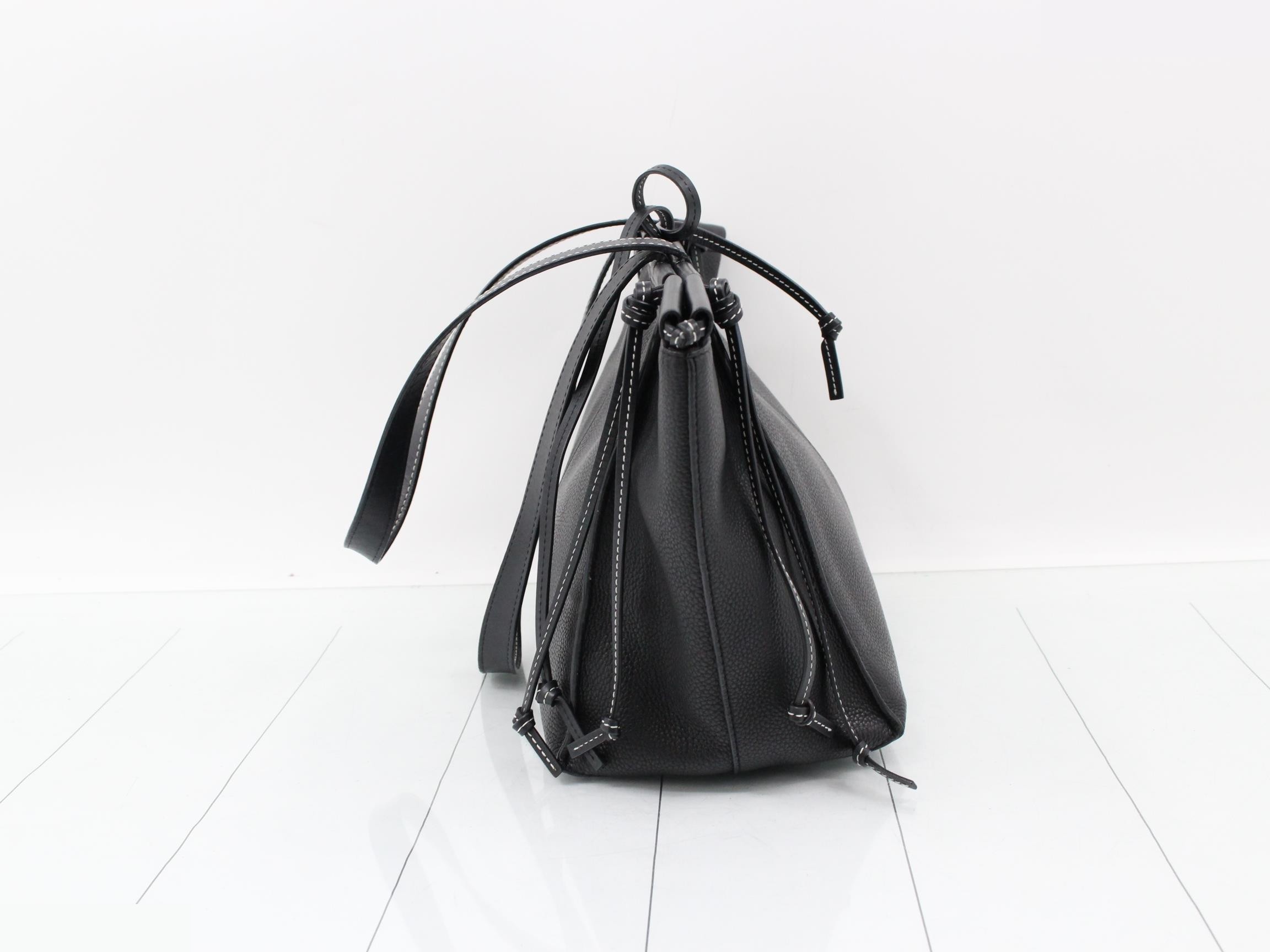 Cushion tote leather tote bag black — view 4