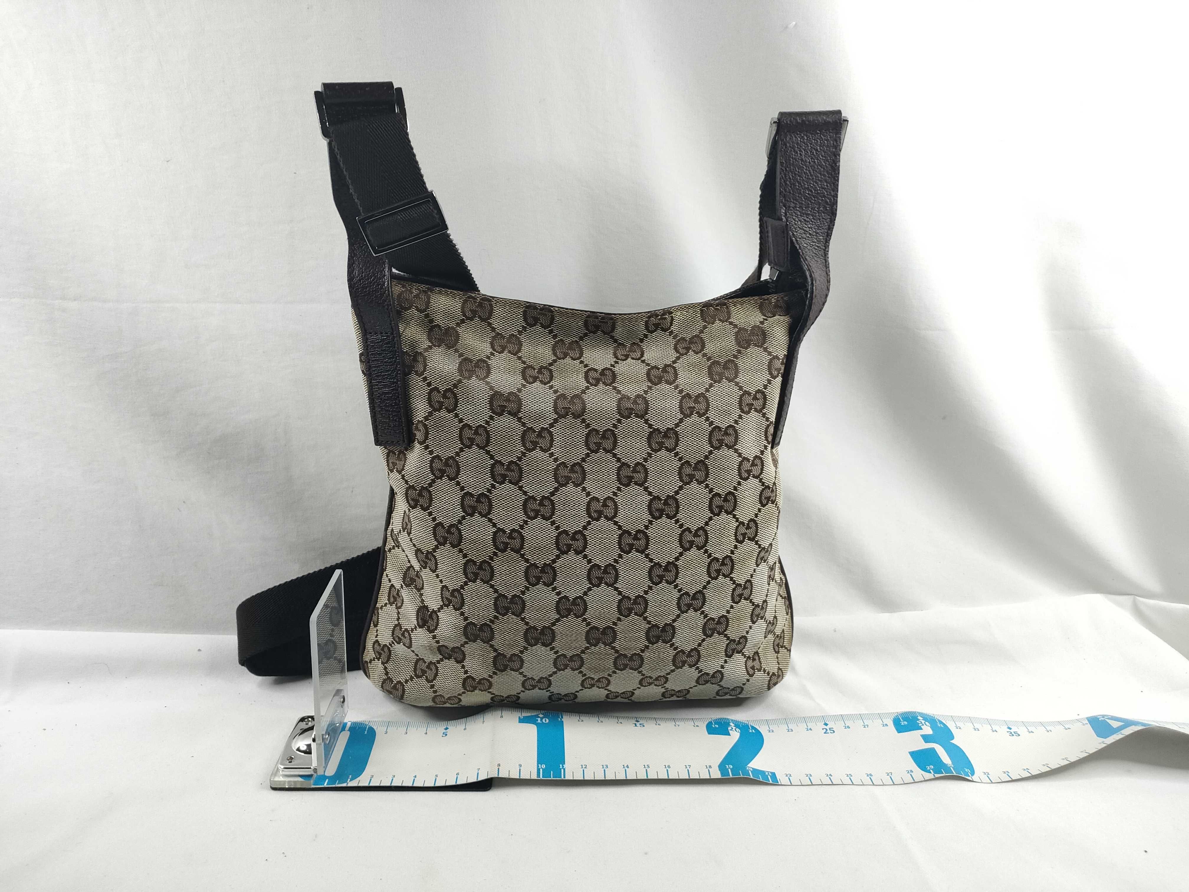 GG Canvas Shoulder Bag — view 2