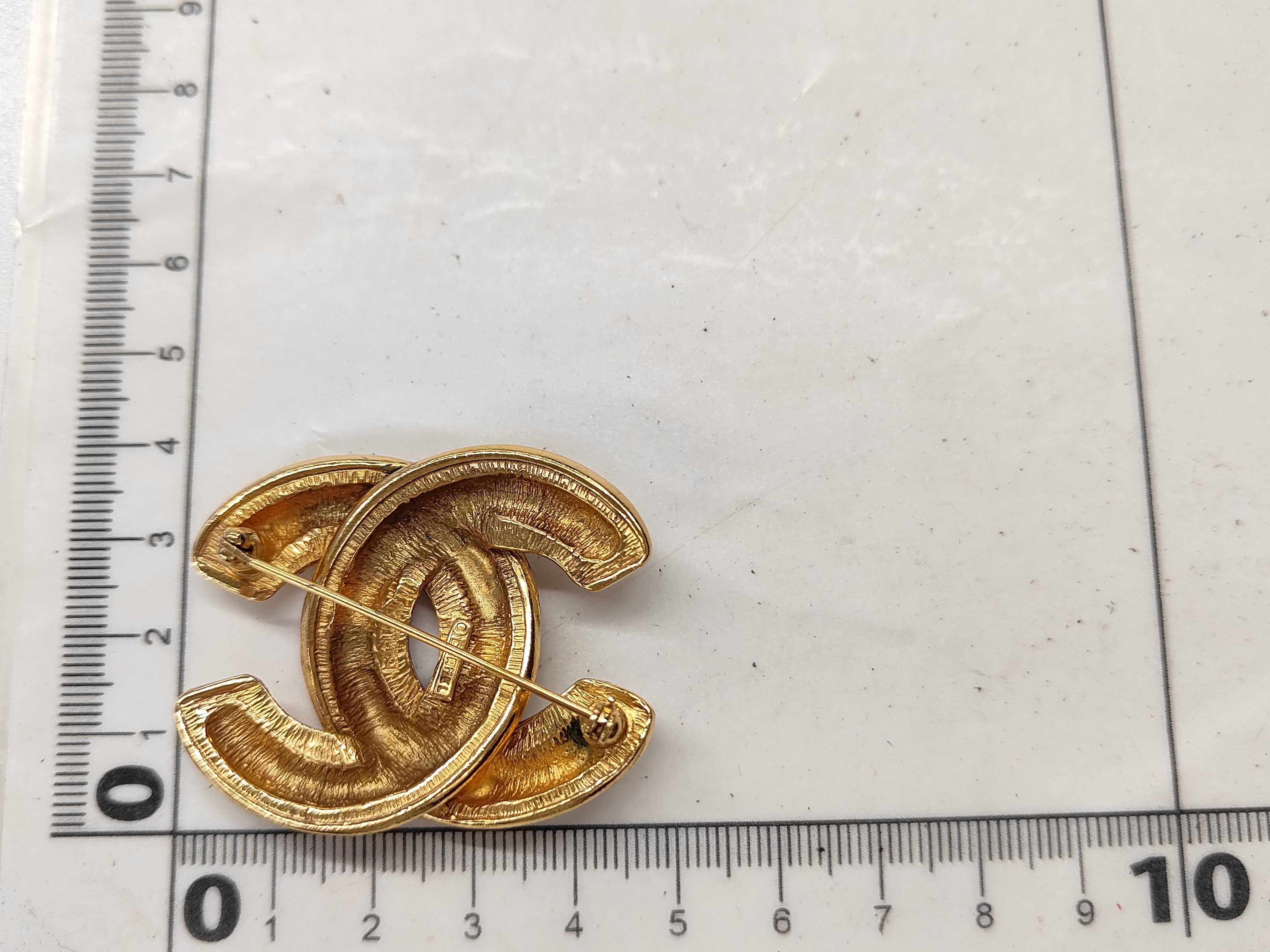 Coco Mark Matelassé Brooch, Gold, with dust bag. — view 6