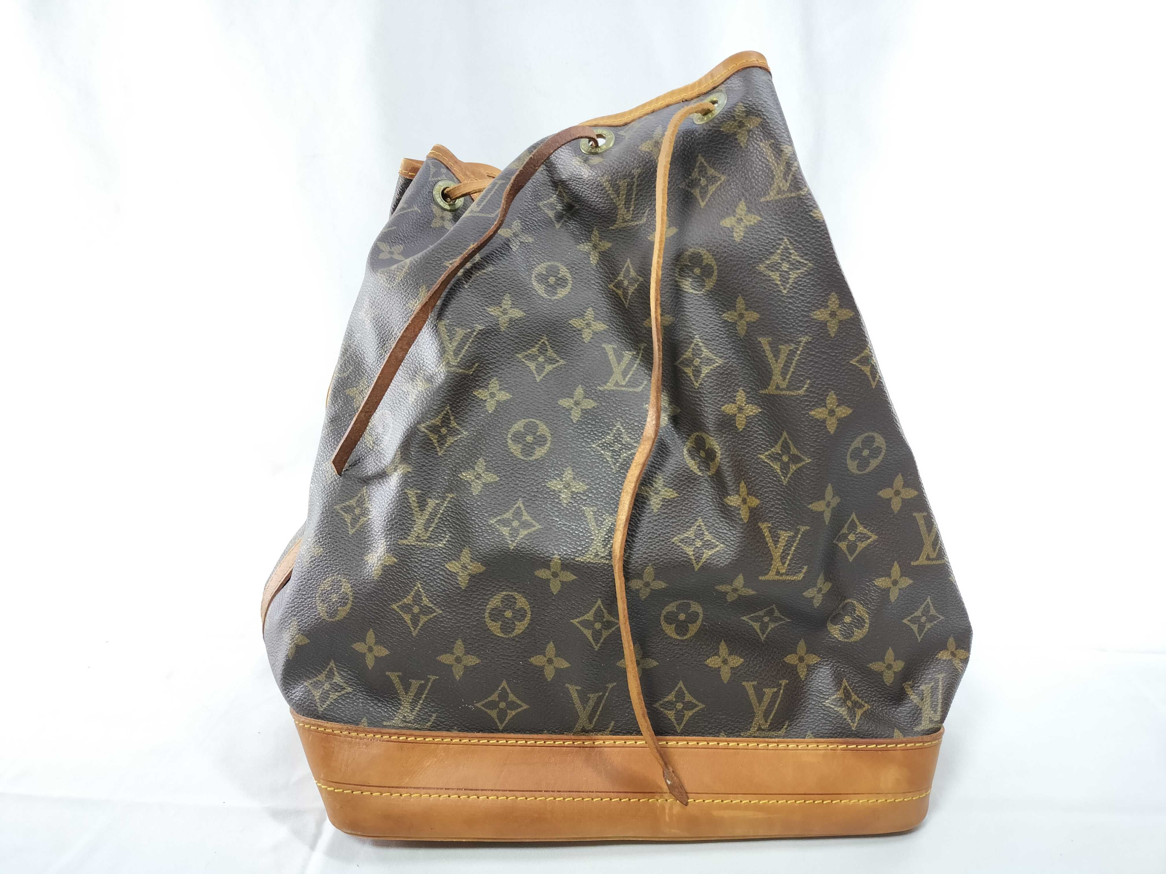 Monogram M42224 Noe Shoulder Bag