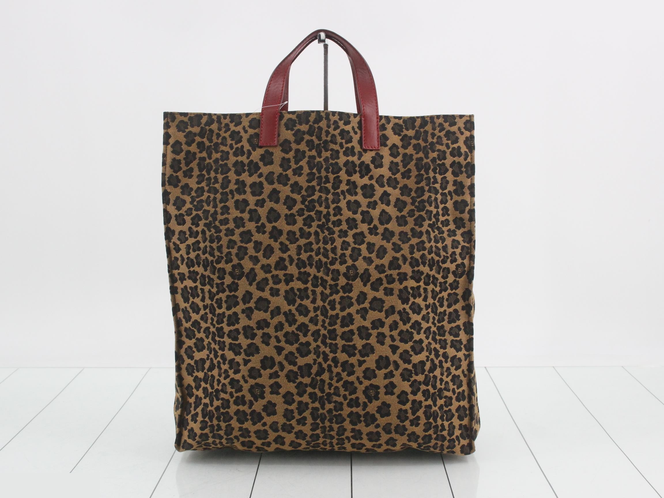 Leopard — view 2