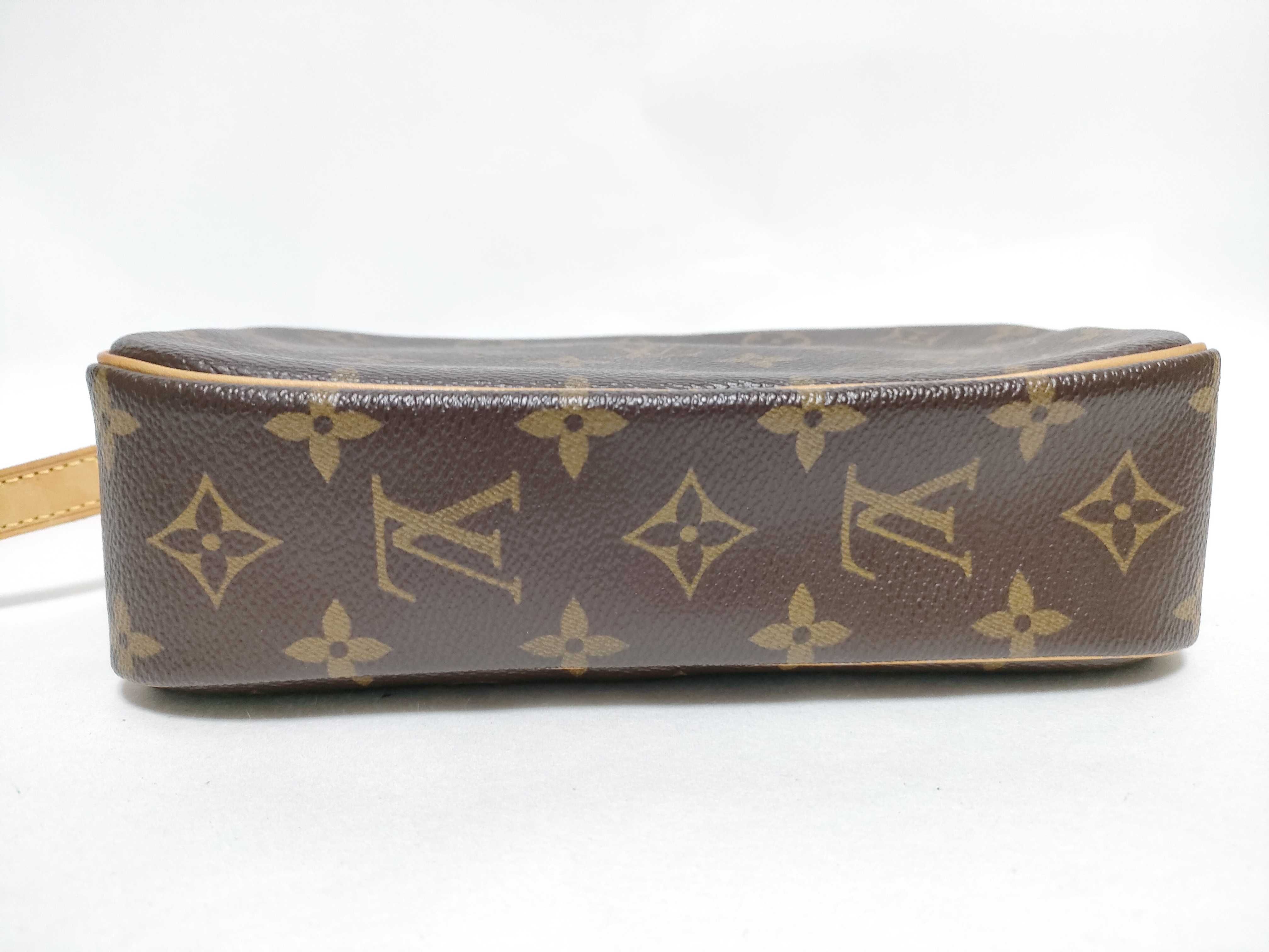 Monogram Pochette Cite M51183 MI0082 Brown Shoulder Bag — view 8