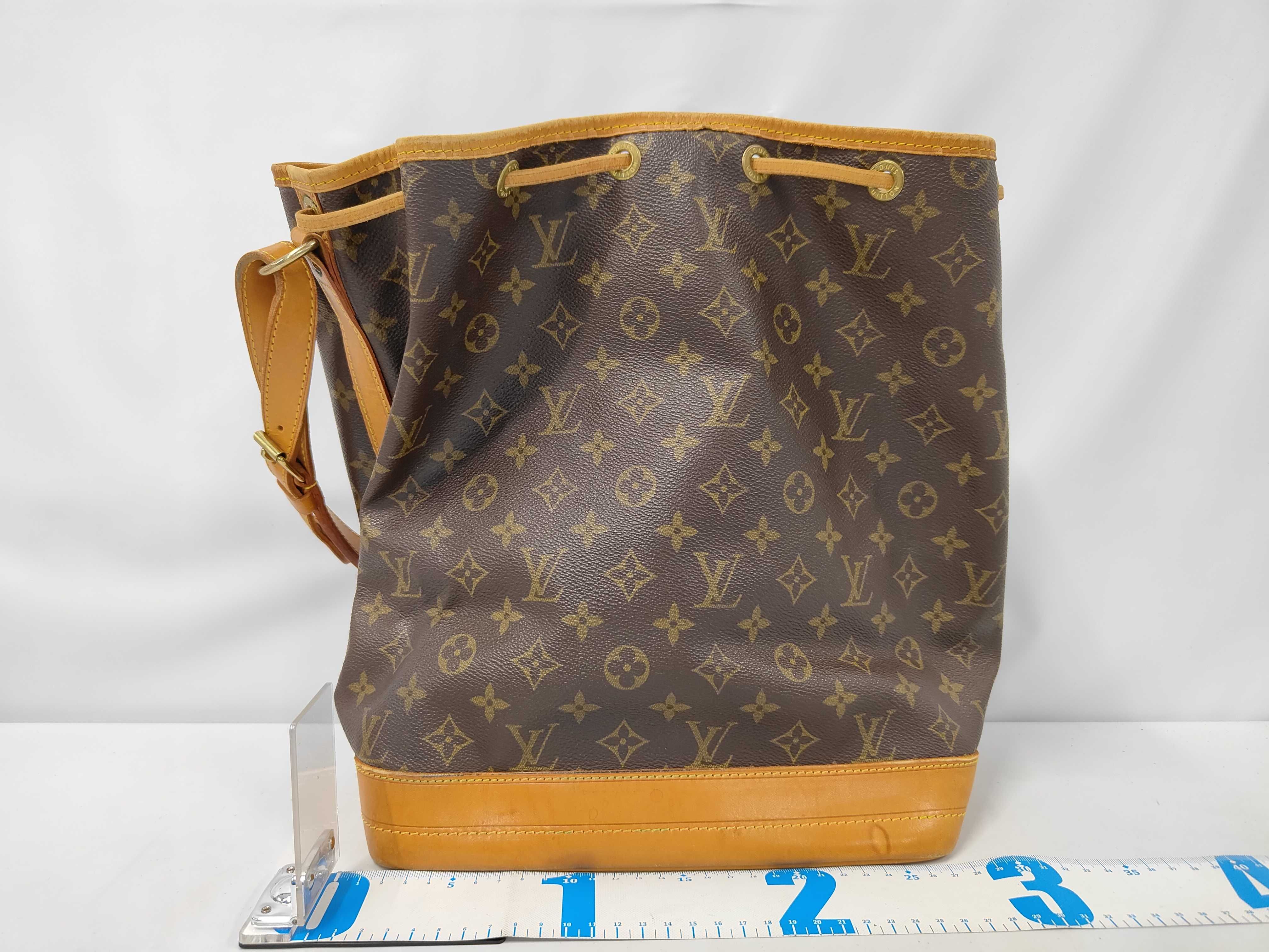 LV Noé Shoulder Bag — view 2