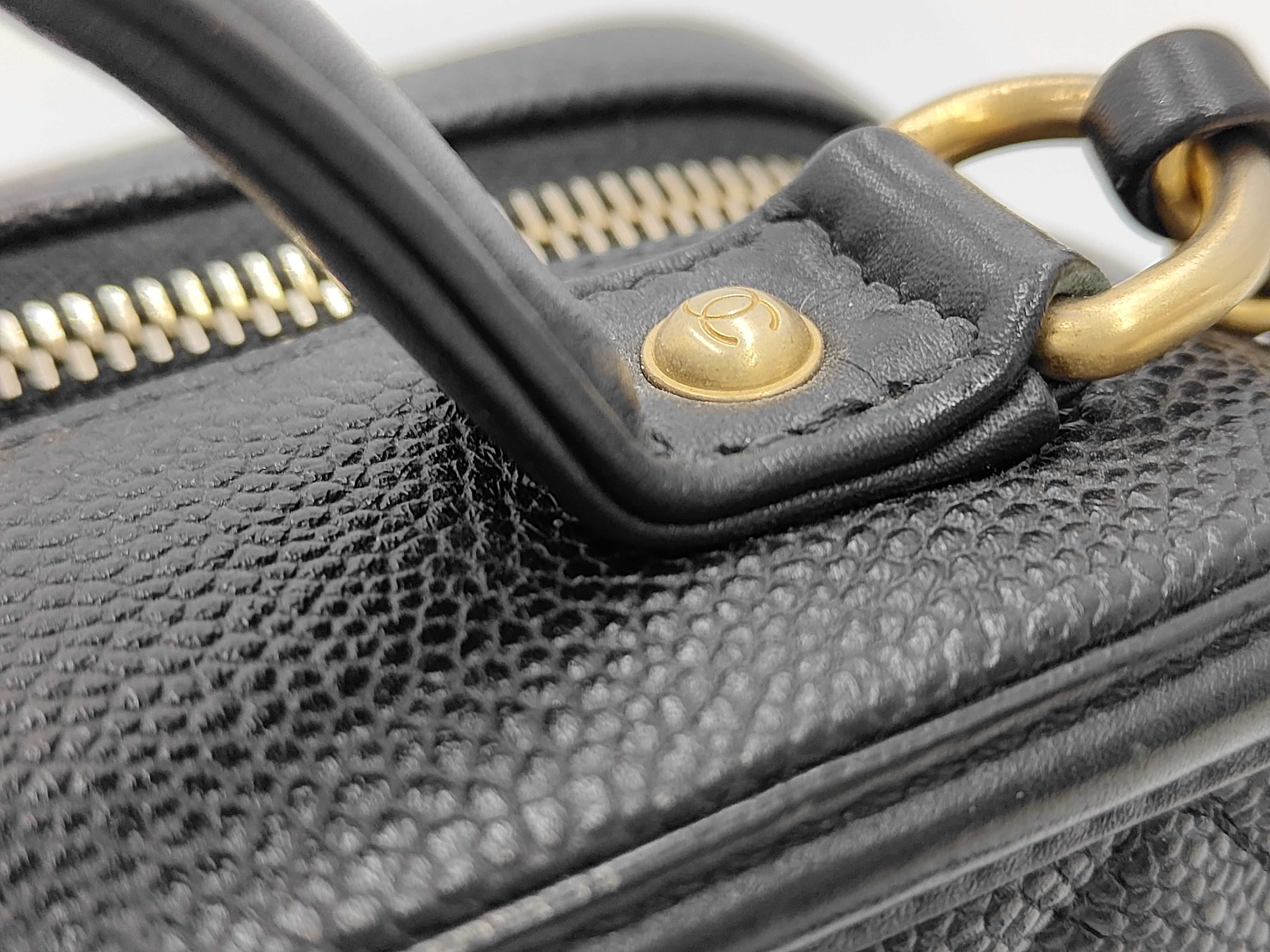 A93343 CC Filigree Vanity Caviar Skin Chain Shoulder Bag (Black) — view 3