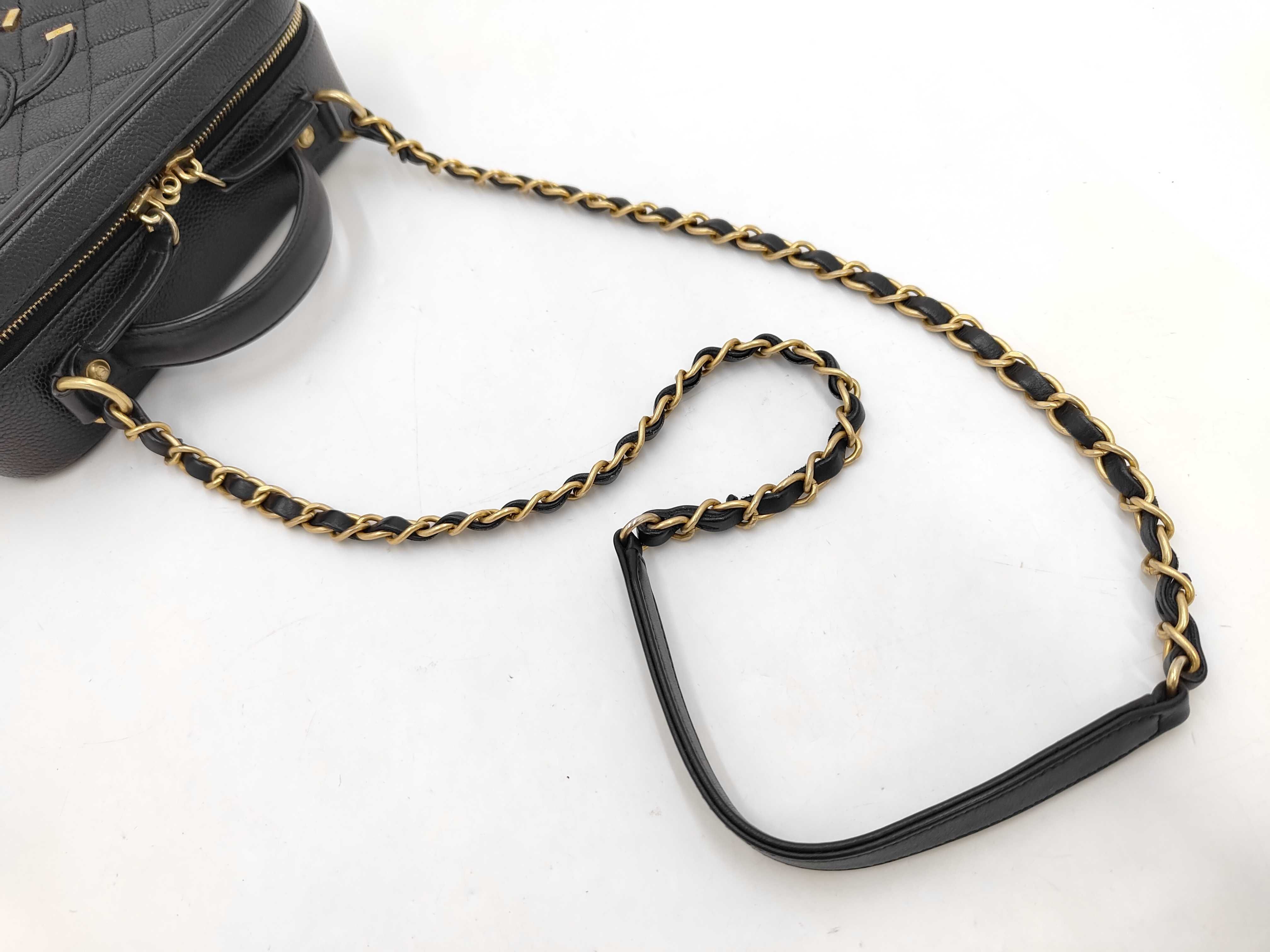 A93343 CC Filigree Vanity Caviar Skin Chain Shoulder Bag (Black) — view 4