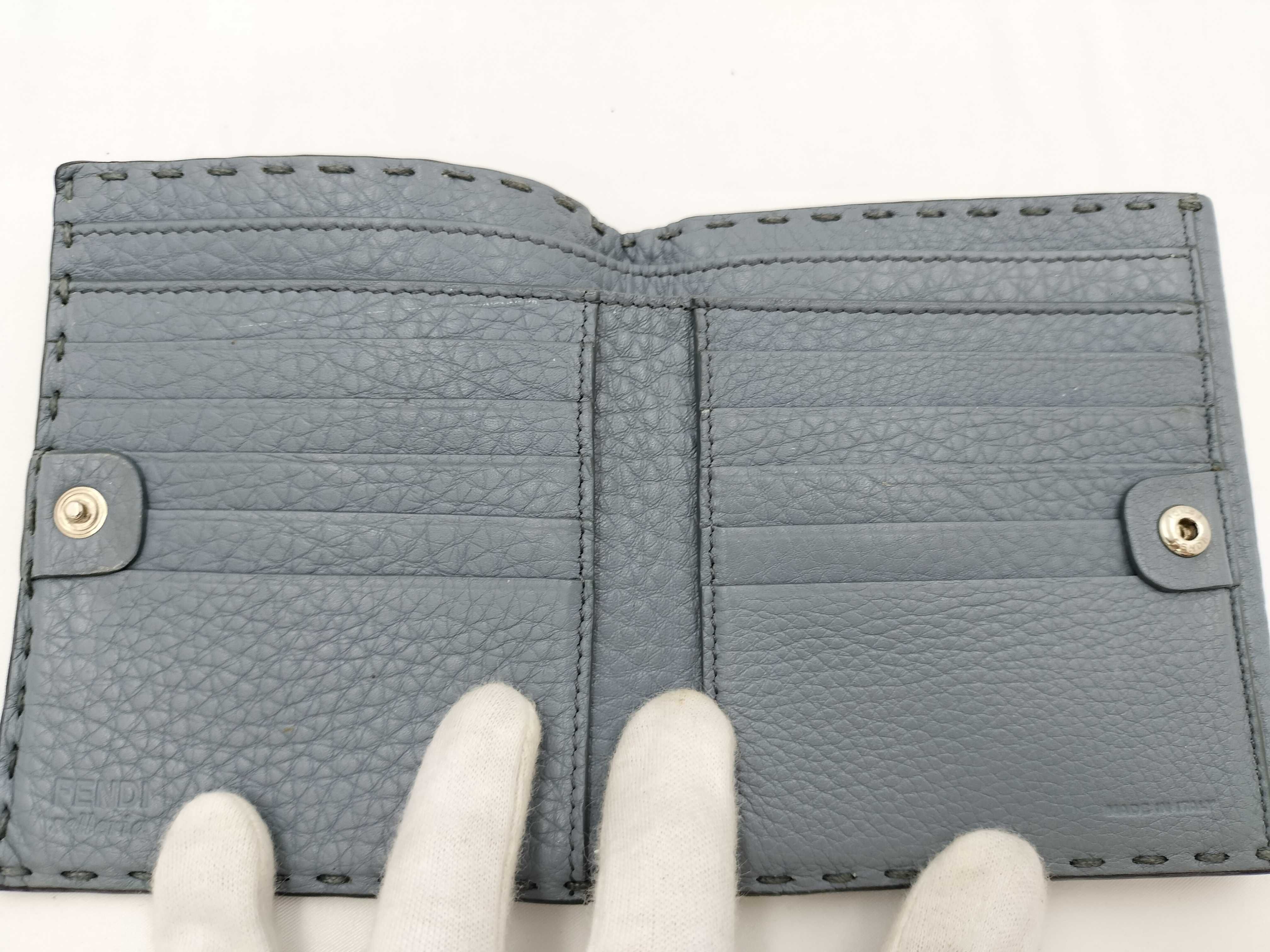 Turnlock Folding Wallet — view 10
