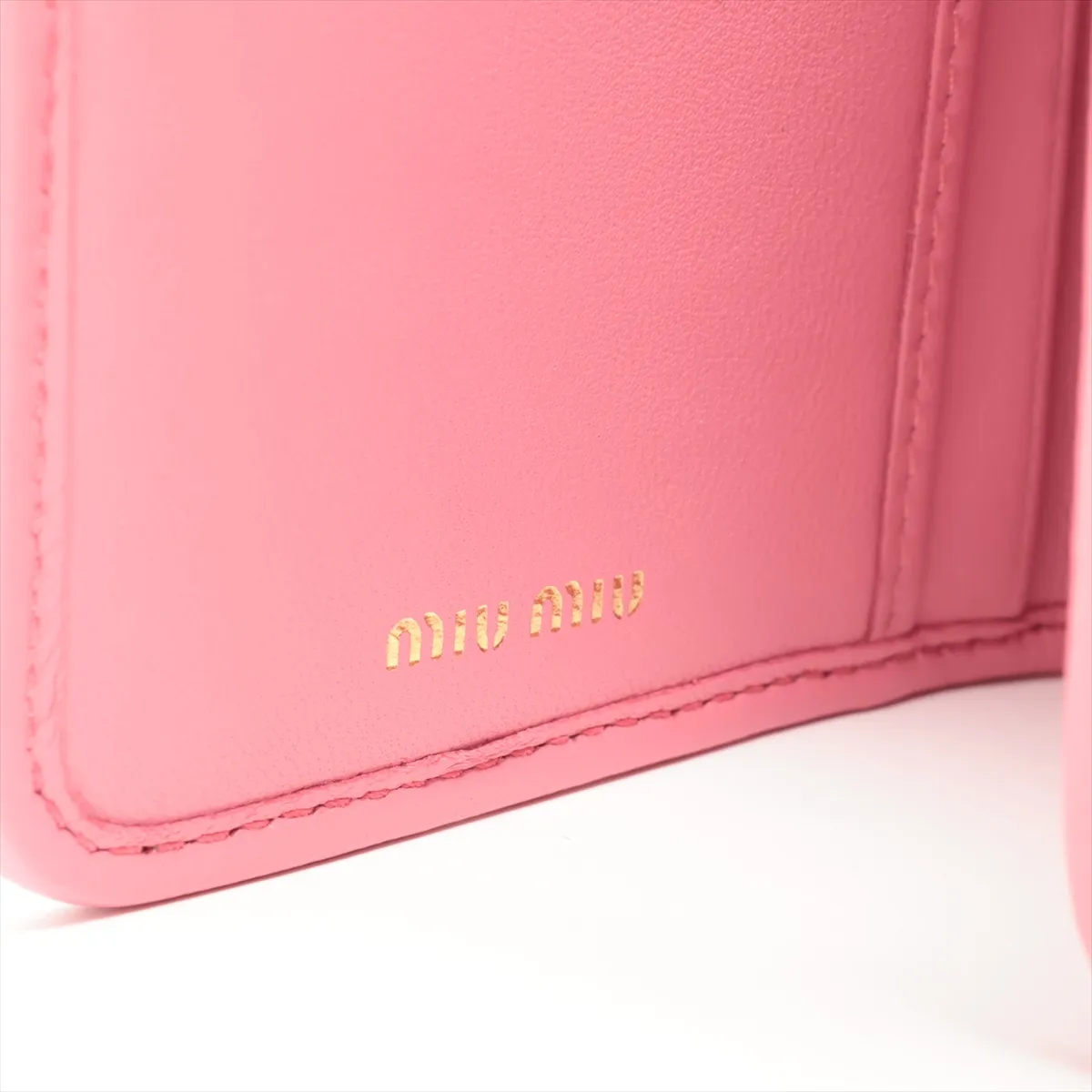 Matelasse 5ML225 Leather Compact Wallet Pink — view 9