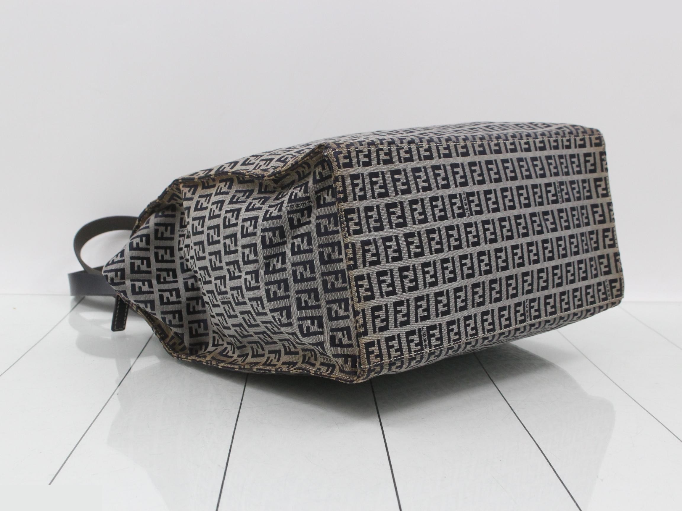 Zucchino Canvas Tote — view 5