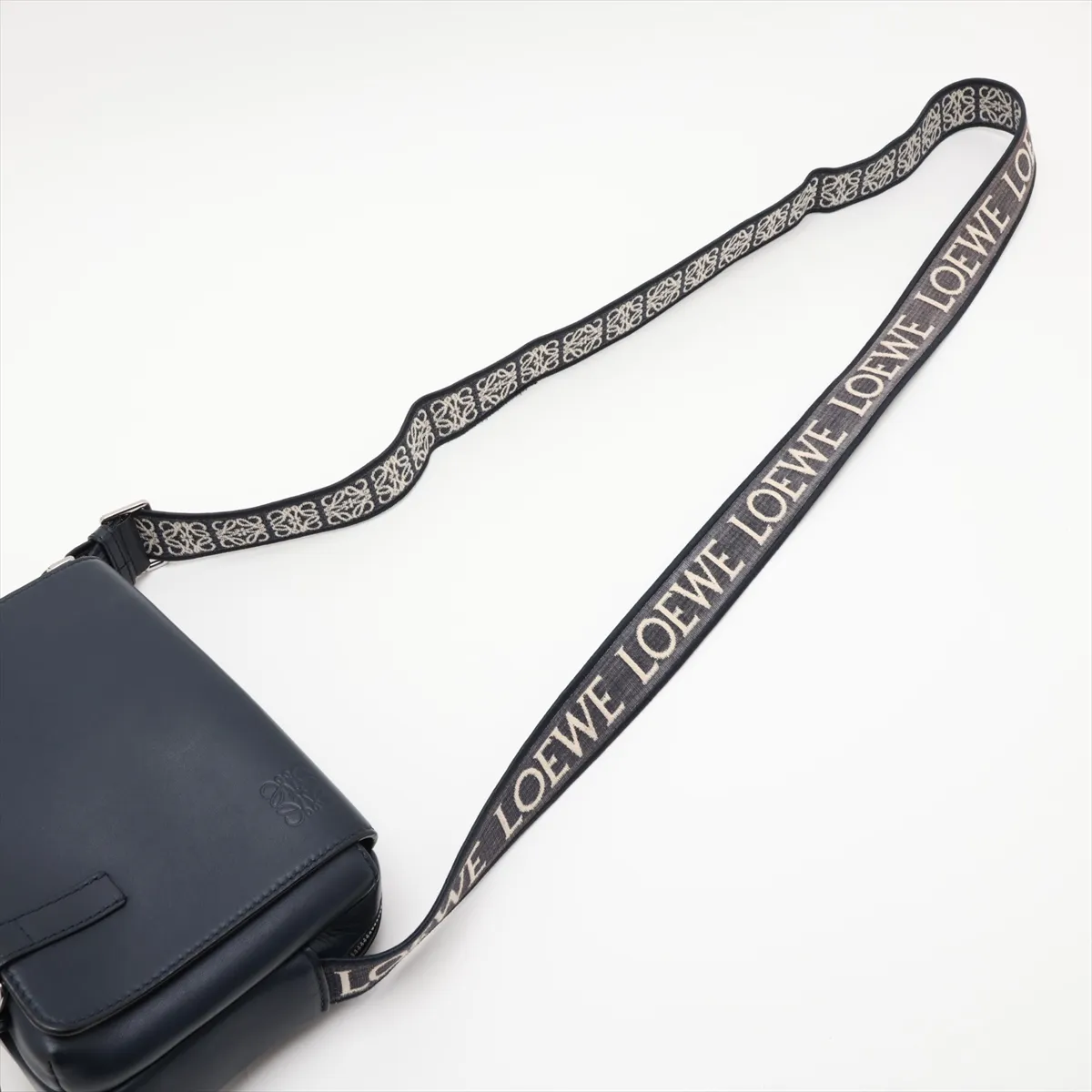Military Messenger Bag Leather Shoulder Bag Black — view 5
