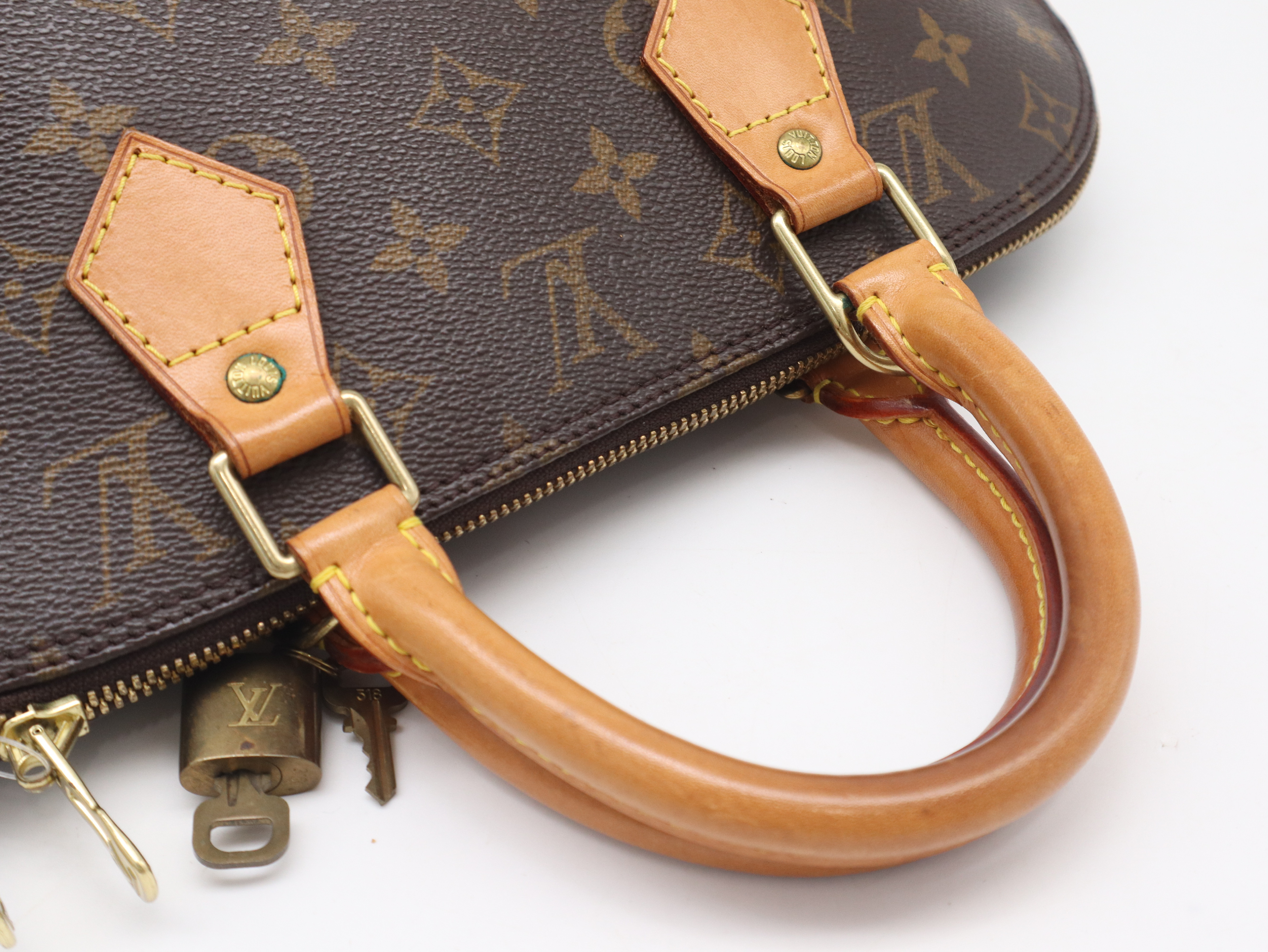 M51130 Monogram Alma (old model) handbag — view 6
