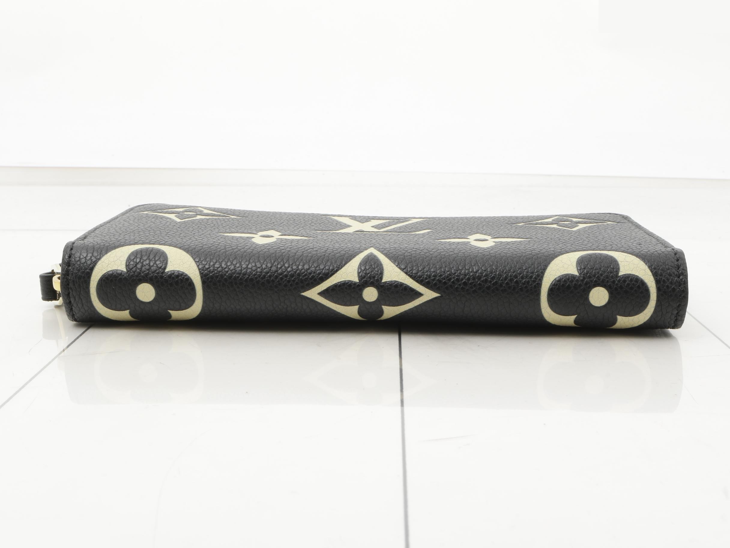 Zippy Wallet, Round Zipper Long Wallet — view 3