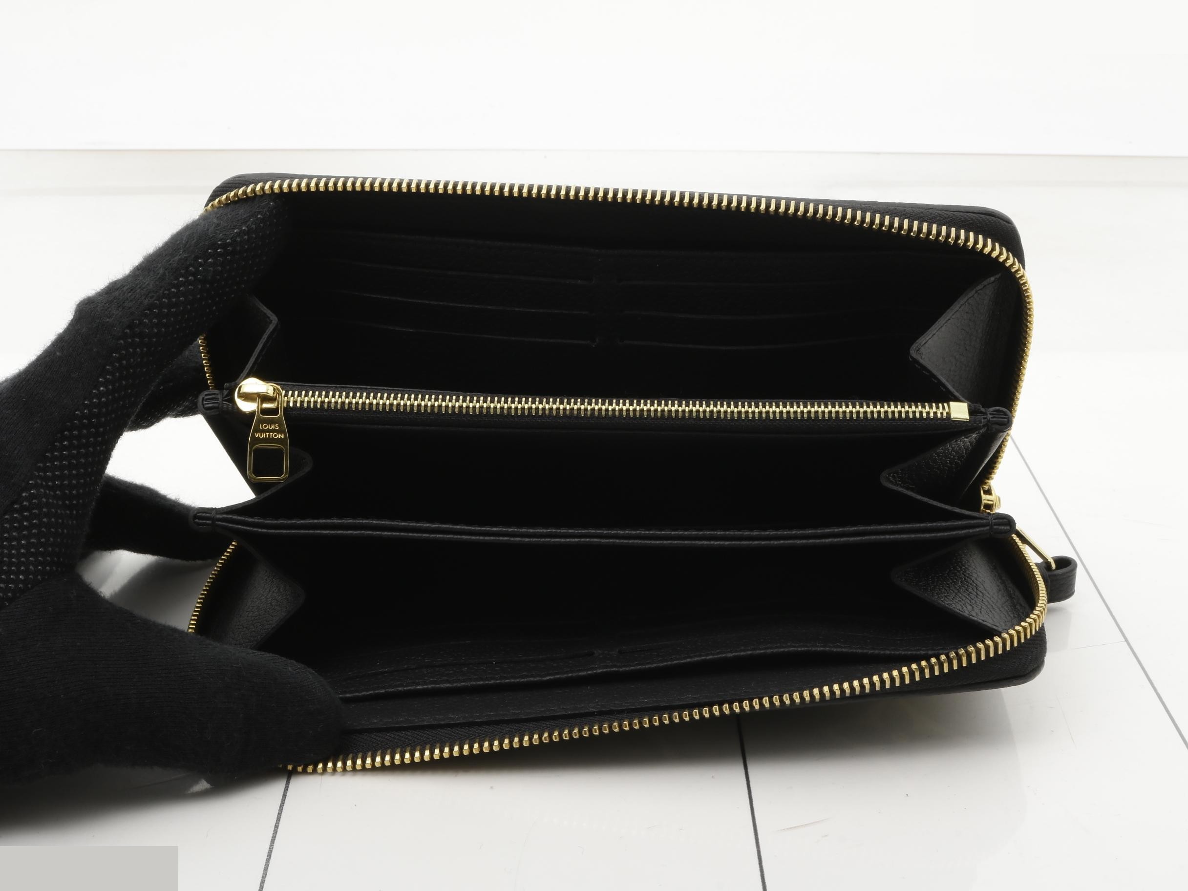 Zippy Wallet, Round Zipper Long Wallet — view 4