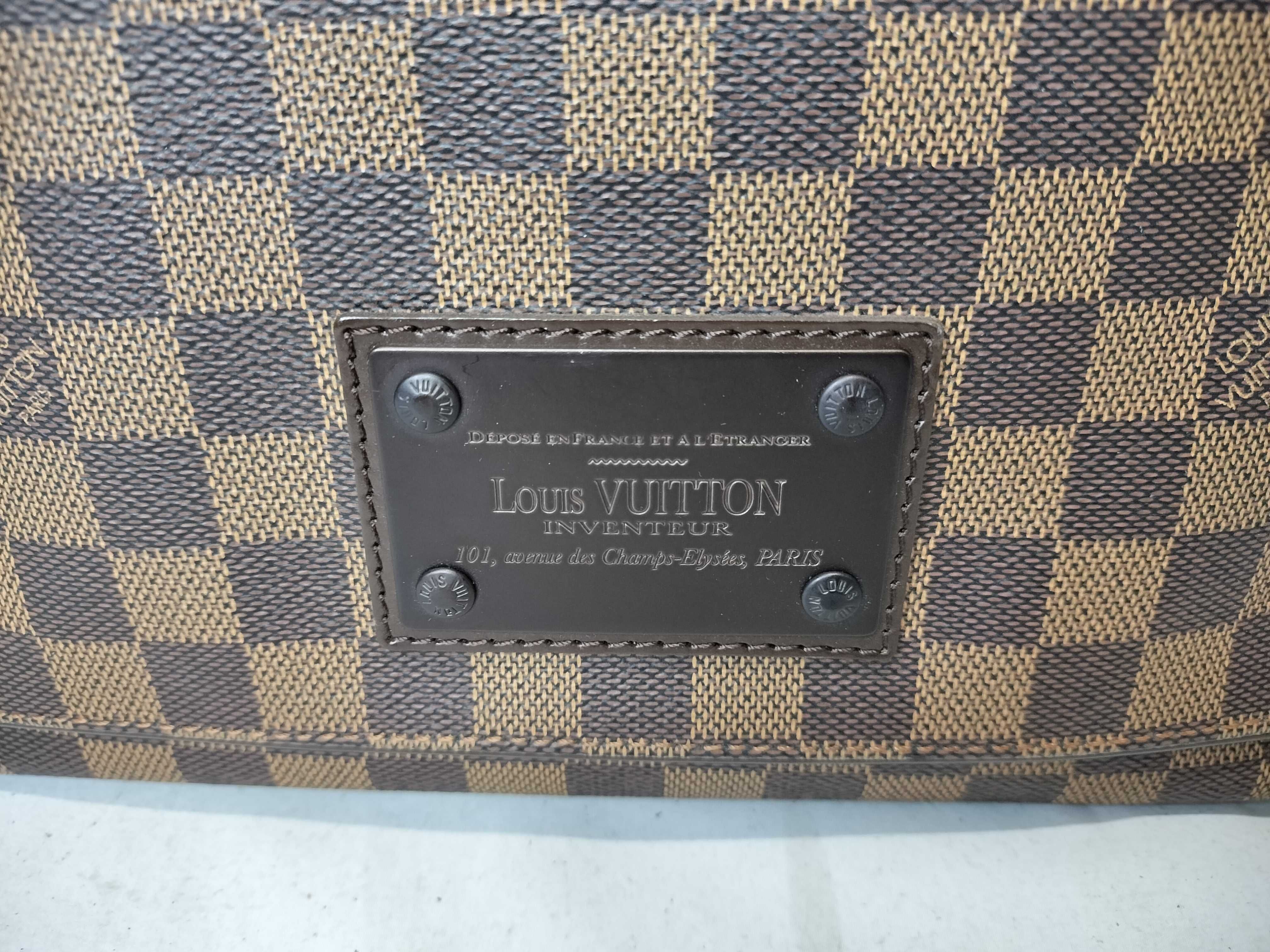 Damier N51211 Brooklyn MM Shoulder Bag — view 2