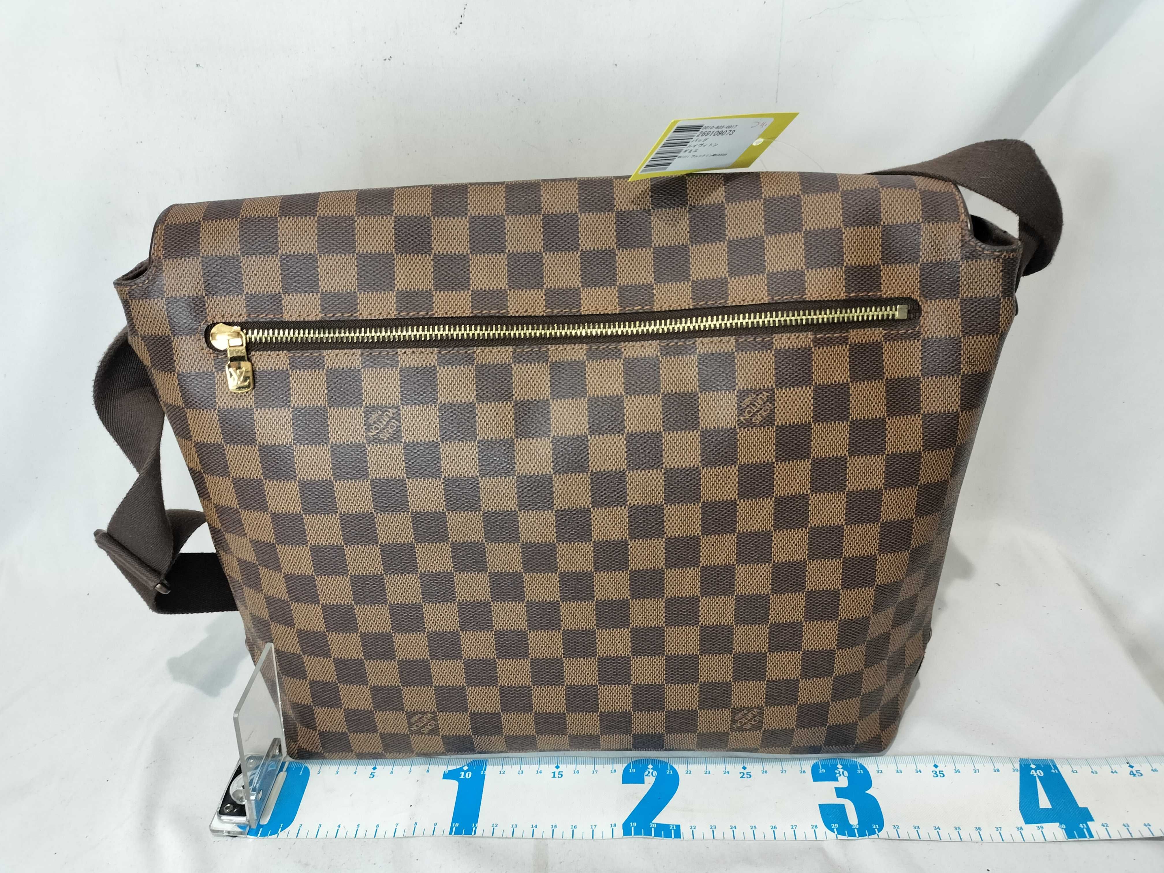 Damier N51211 Brooklyn MM Shoulder Bag — view 3