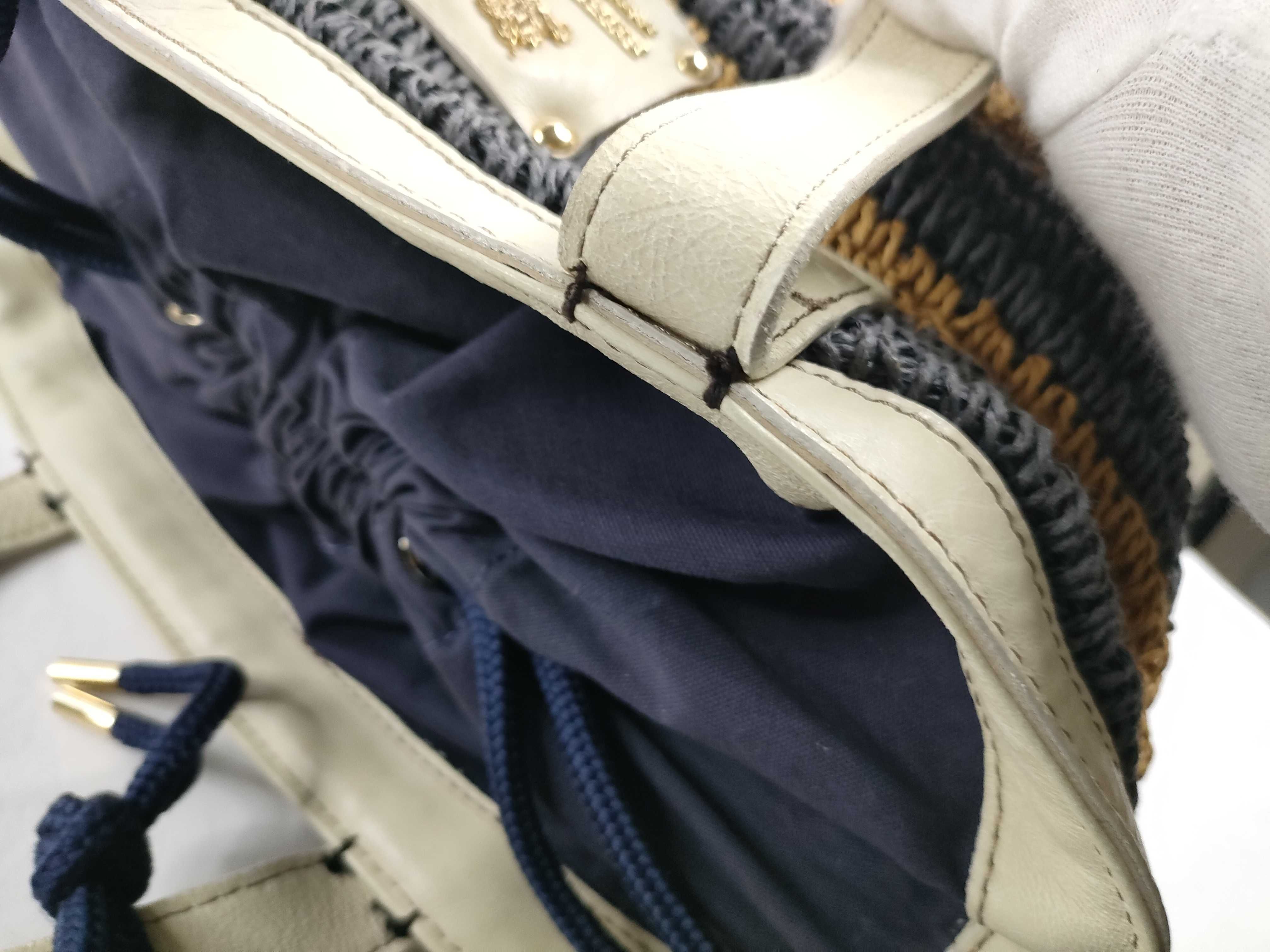 Blue Label Burberry Blue Label Handbag Raffia Handbag — view 9