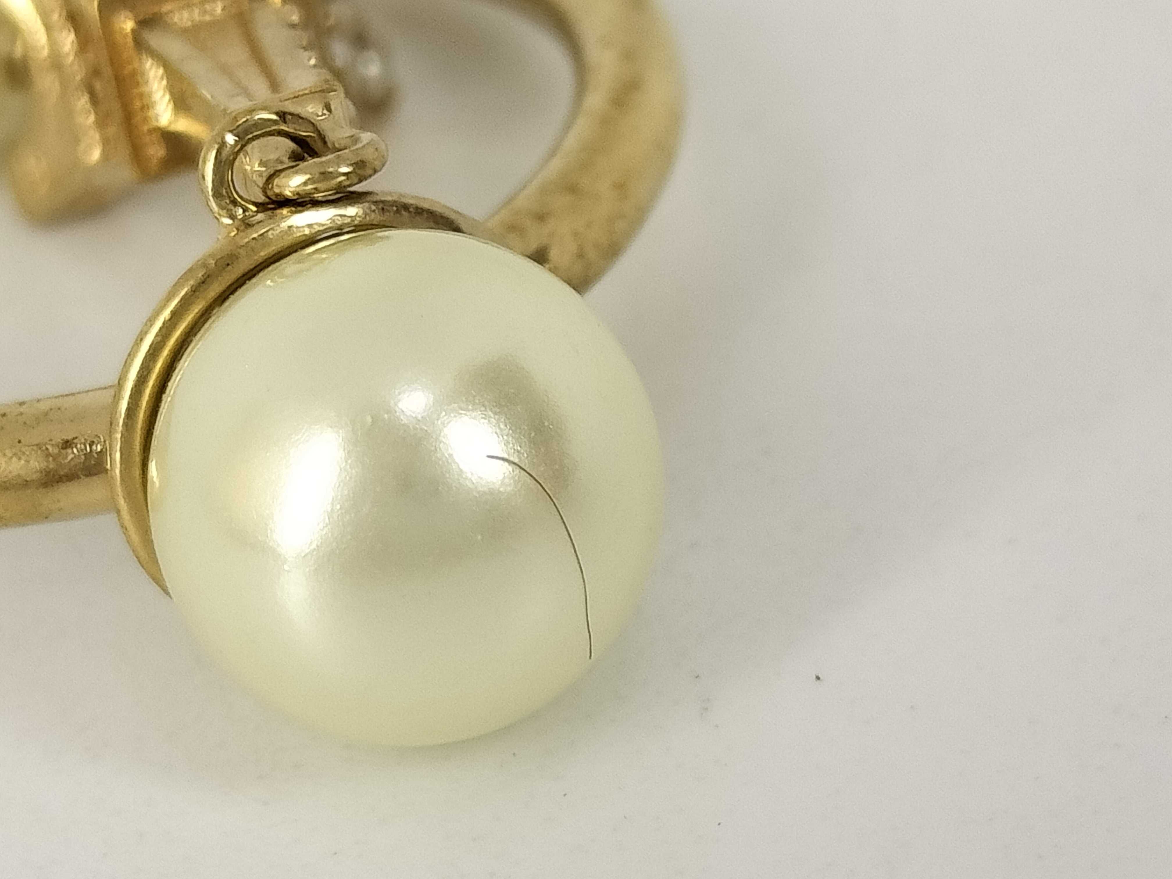 Resin Pearl Eiffel Tower Ring — view 9