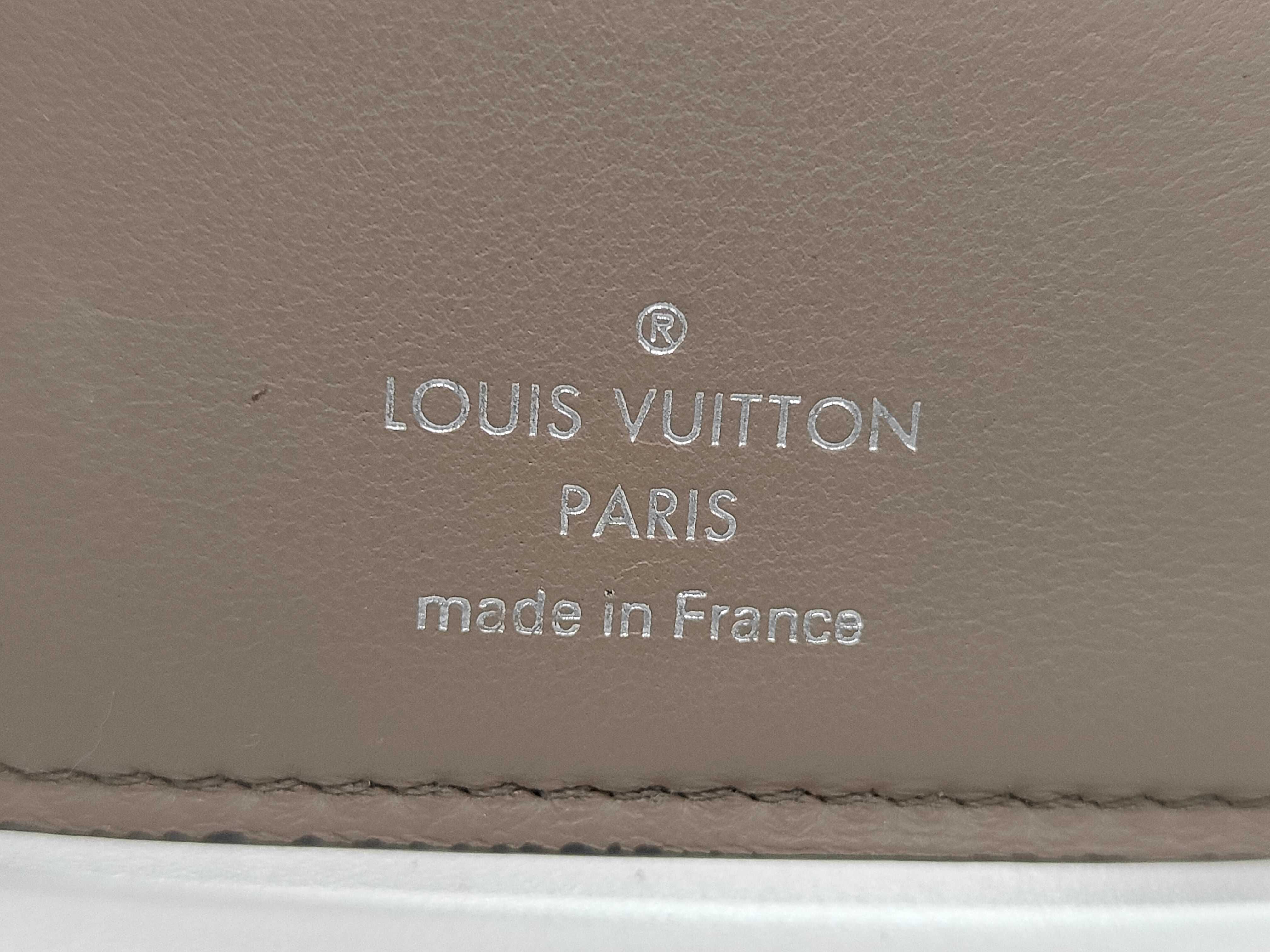Portefeuille Capucines Compact Capucines M62156 Wallet — view 5
