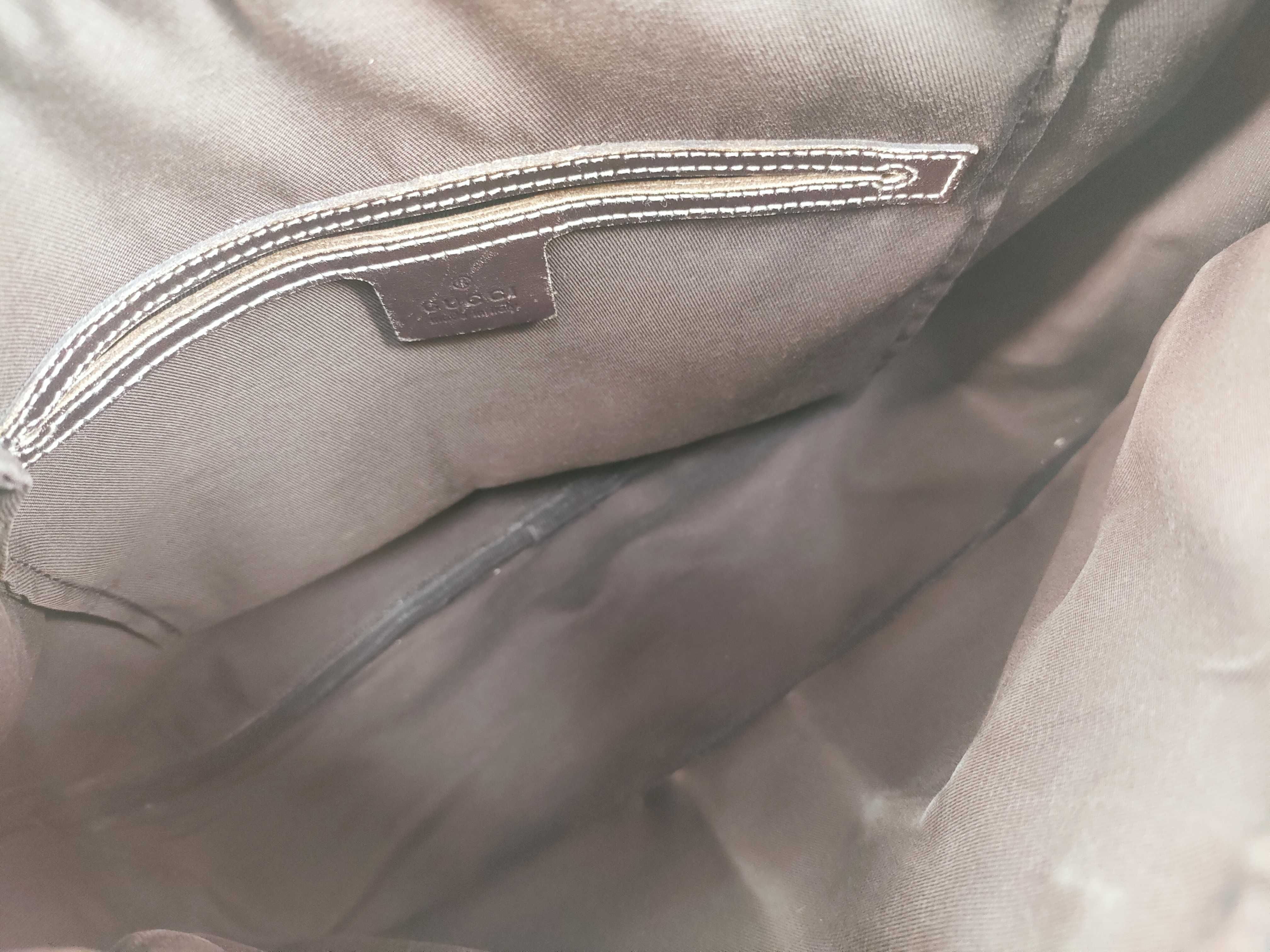 GG Canvas Shoulder Bag, Brown — view 9
