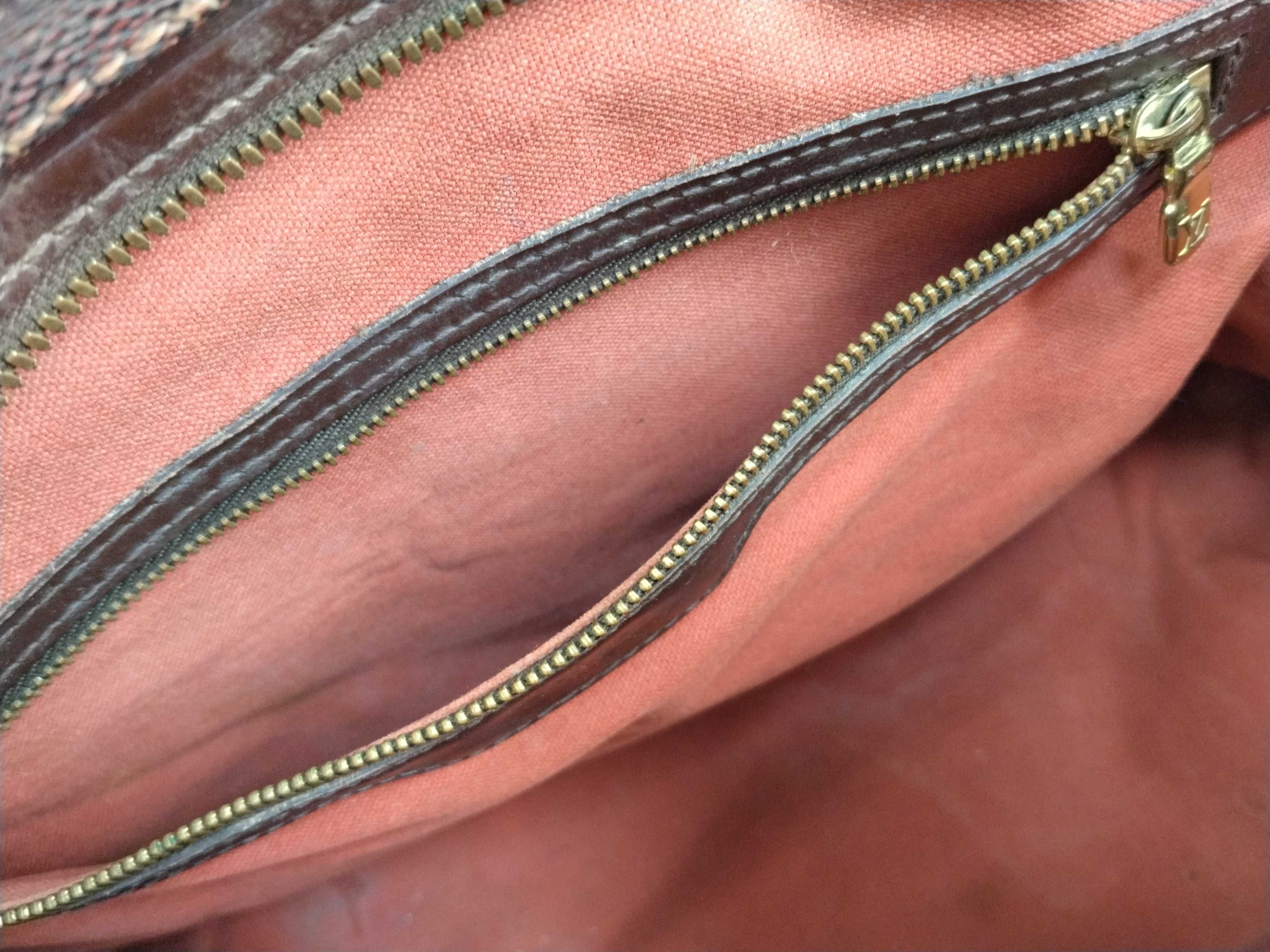 Damier LV Damier Chelsea Tote Bag — view 13